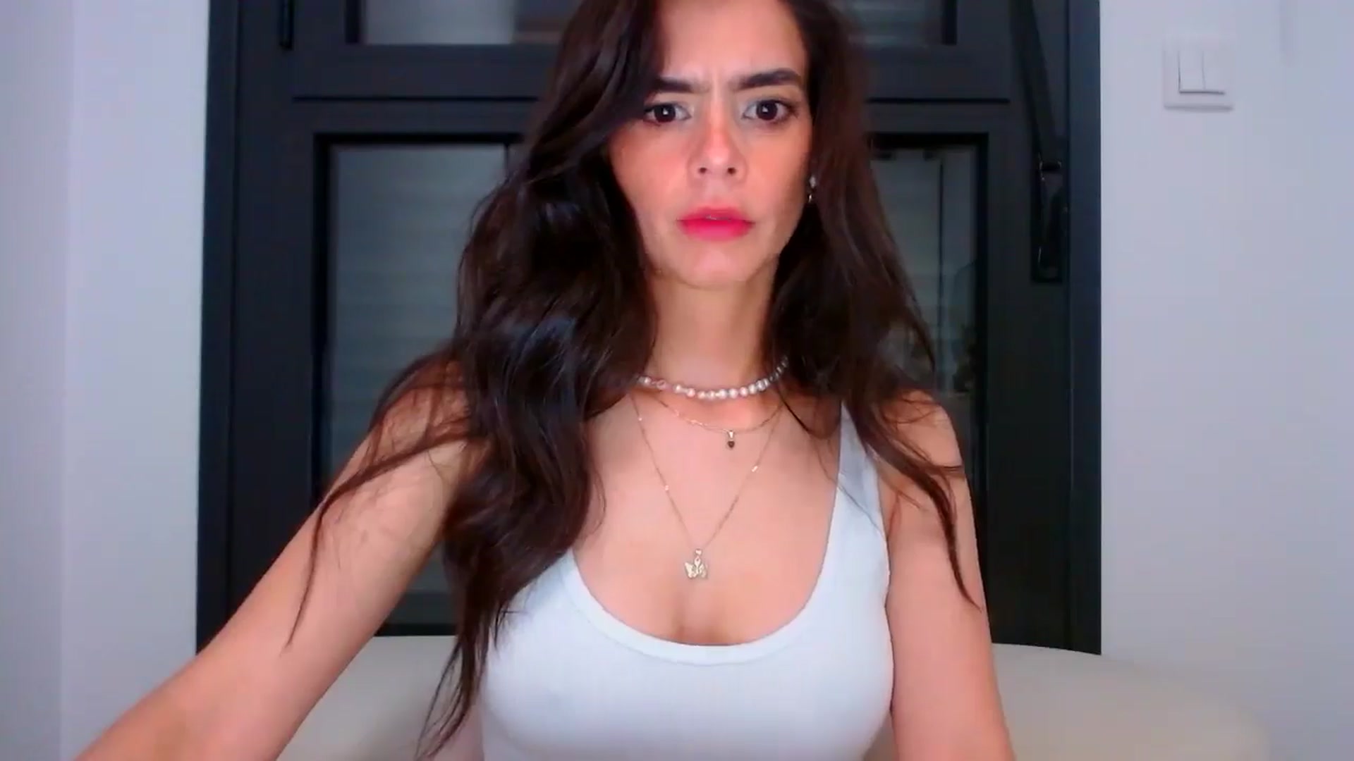 Gallery image thumbnail from fresagirl's myfreecams stream on, 06/12/2025, 21:06 image 6 of 20