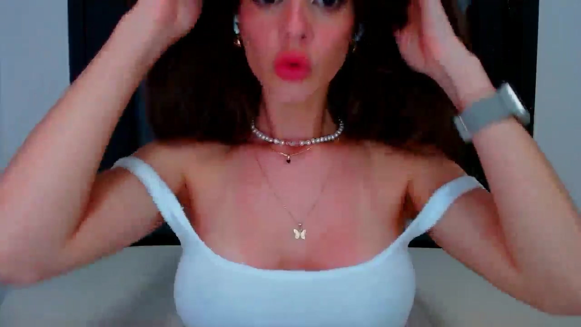 Gallery image thumbnail from fresagirl's myfreecams stream on, 06/16/2025, 20:50 image 19 of 20
