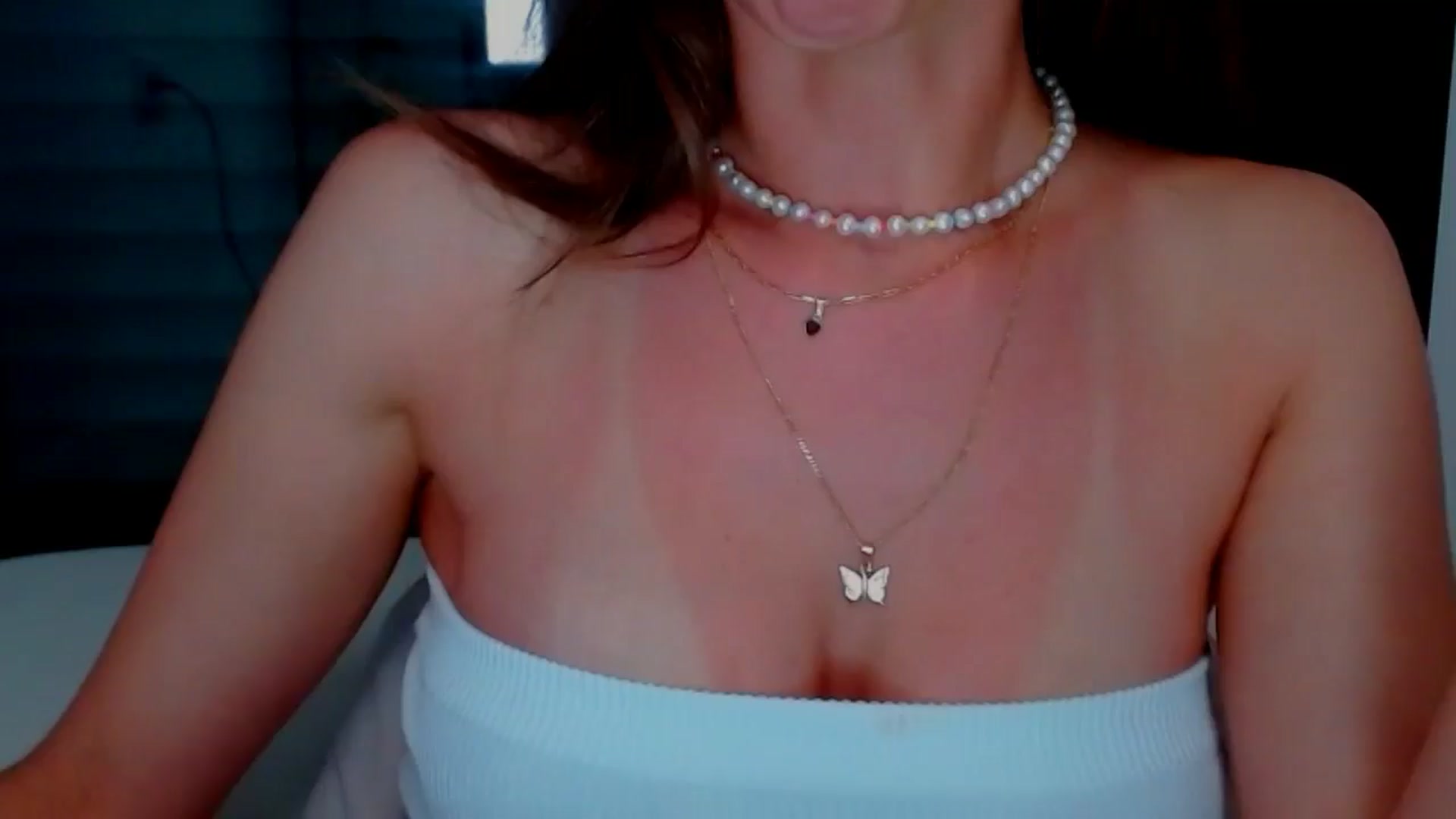 Gallery image thumbnail from fresagirl's myfreecams stream on, 06/18/2025, 22:52 image 4 of 20