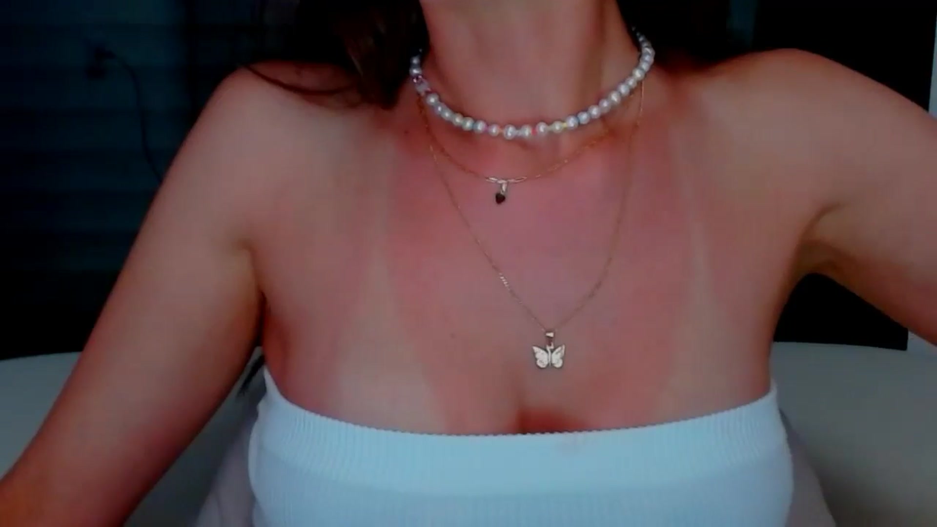 Gallery image thumbnail from fresagirl's myfreecams stream on, 06/18/2025, 22:52 image 3 of 20
