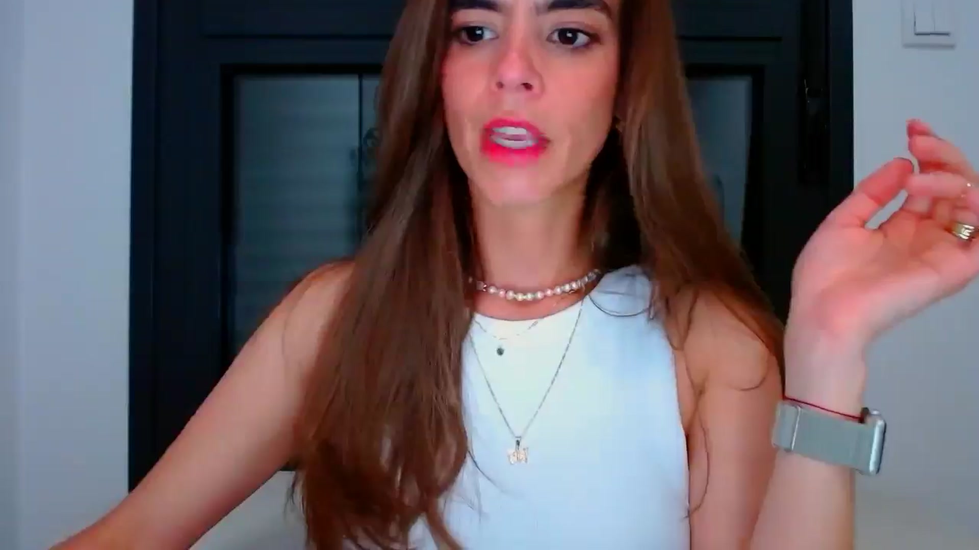 Gallery image thumbnail from fresagirl's myfreecams stream on, 06/19/2025, 20:27 image 20 of 20