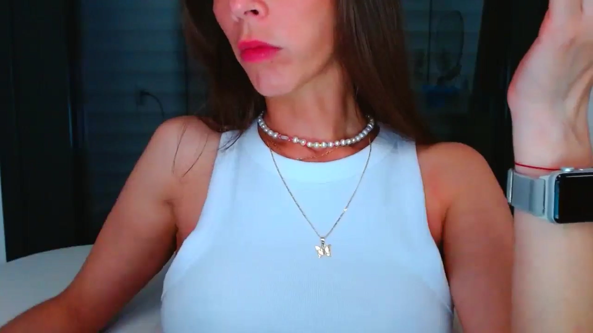 Gallery image thumbnail from fresagirl's myfreecams stream on, 06/19/2025, 21:21 image 10 of 20