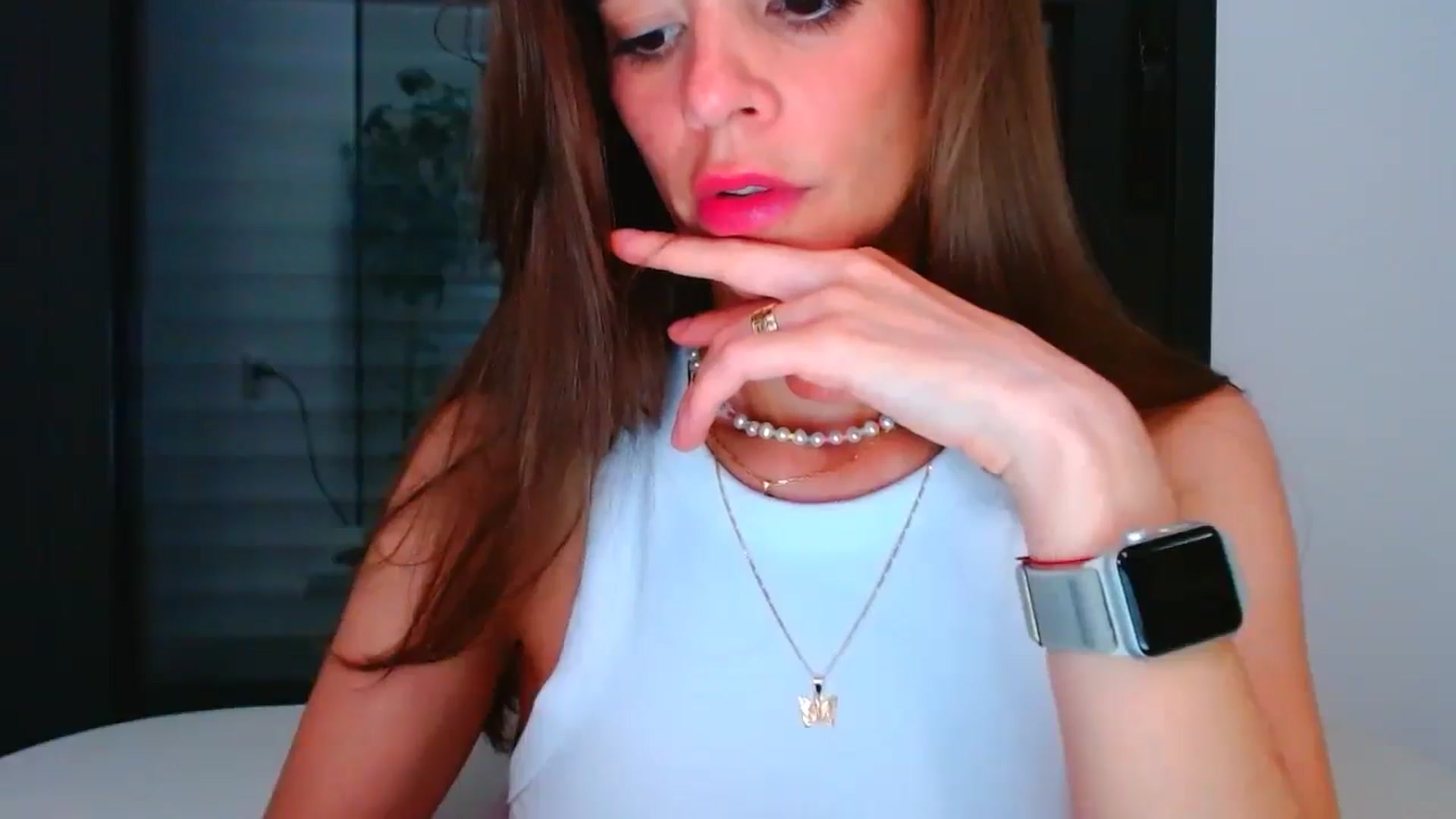 Gallery image thumbnail from fresagirl's myfreecams stream on, 06/19/2025, 22:32 image 3 of 20
