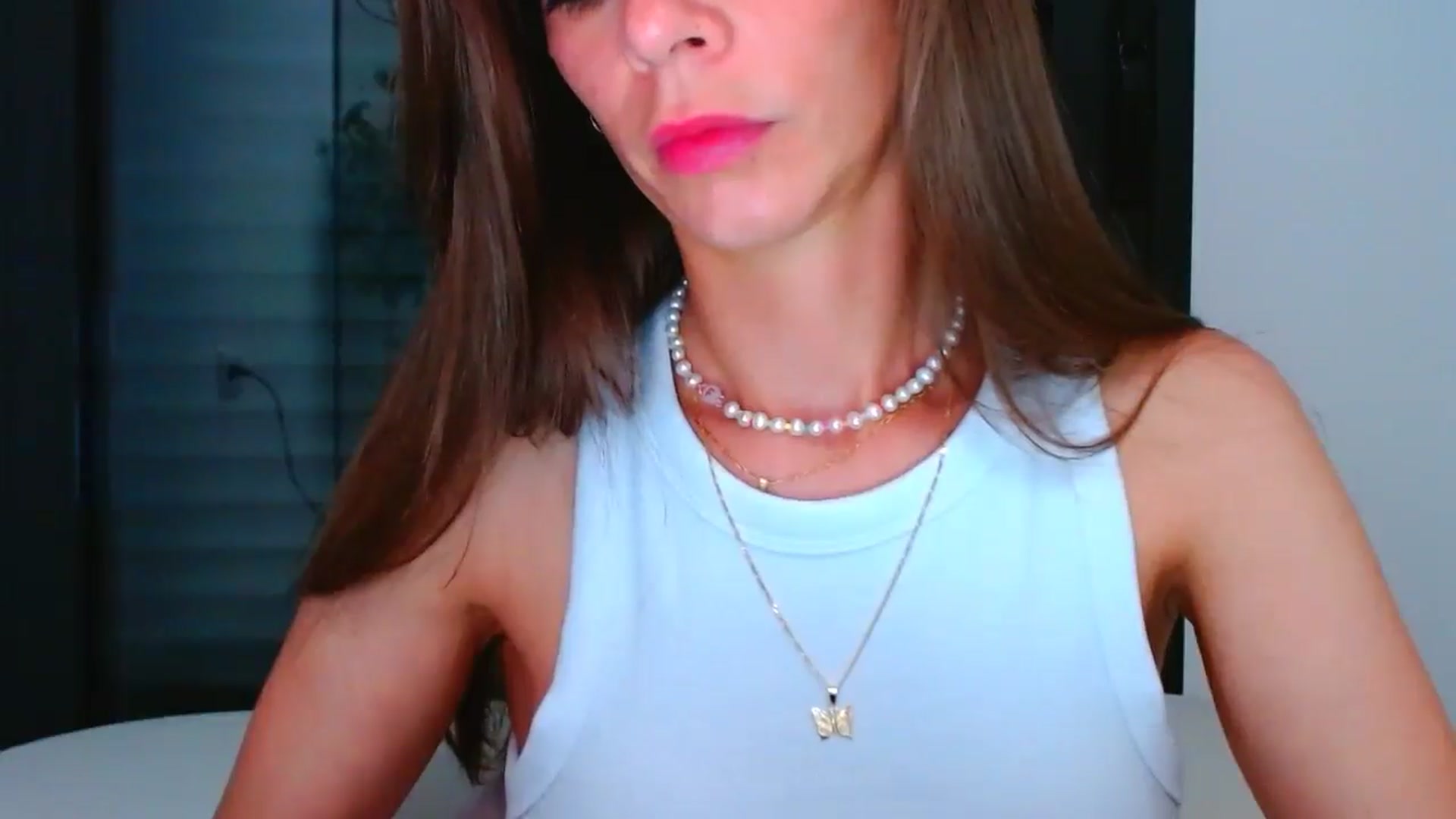 Gallery image thumbnail from fresagirl's myfreecams stream on, 06/19/2025, 22:32 image 2 of 20