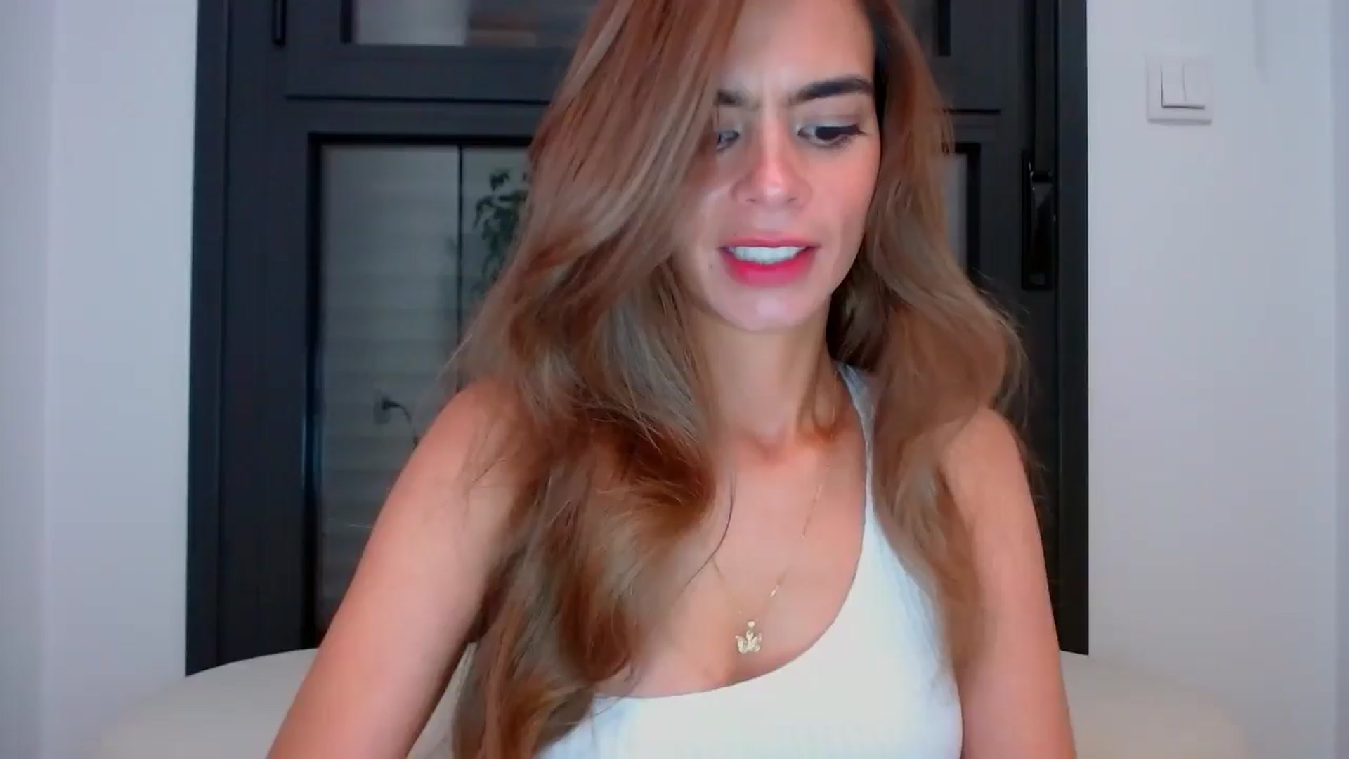 Gallery image thumbnail from fresagirl's myfreecams stream on, 07/08/2025, 22:16 image 1 of 20