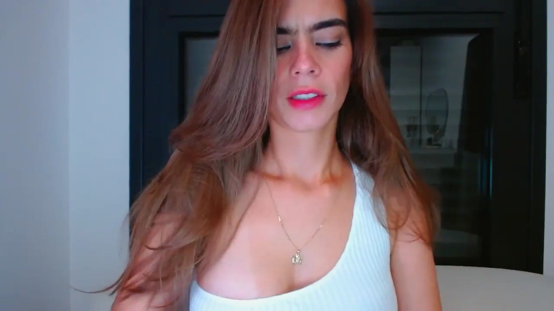 Gallery image thumbnail from fresagirl's myfreecams stream on, 07/08/2025, 22:16 image 11 of 20
