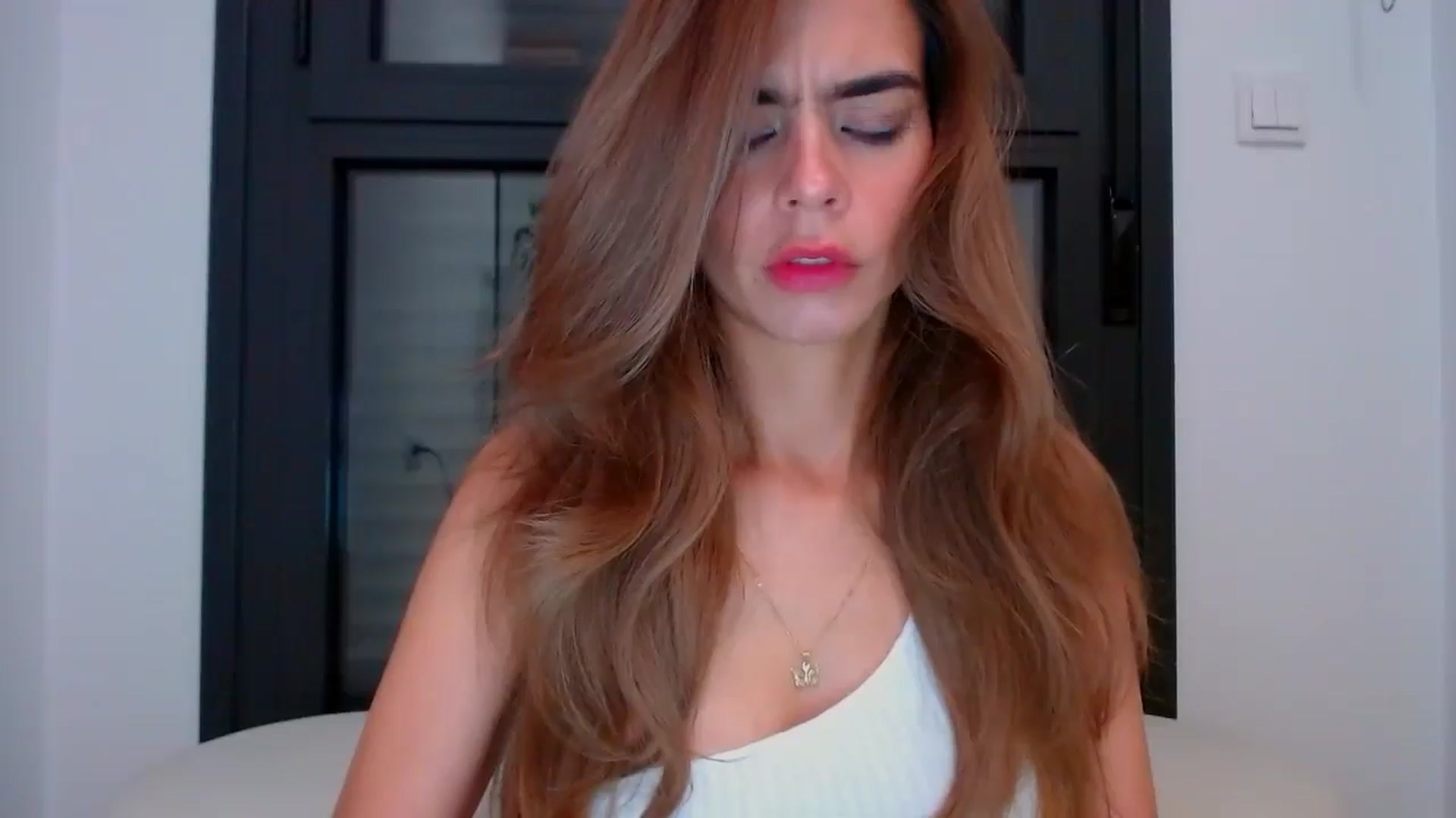 Gallery image thumbnail from fresagirl's myfreecams stream on, 07/08/2025, 22:16 image 2 of 20