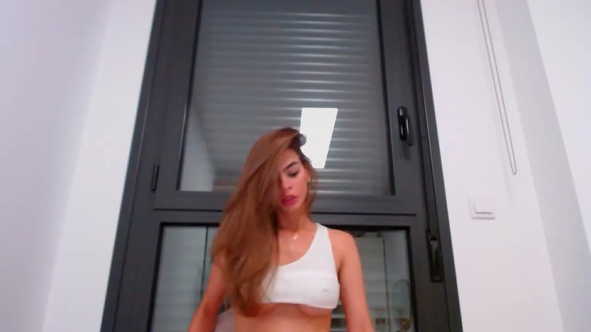 Gallery image thumbnail from fresagirl's myfreecams stream on, 07/09/2025, 24:05 image 11 of 20