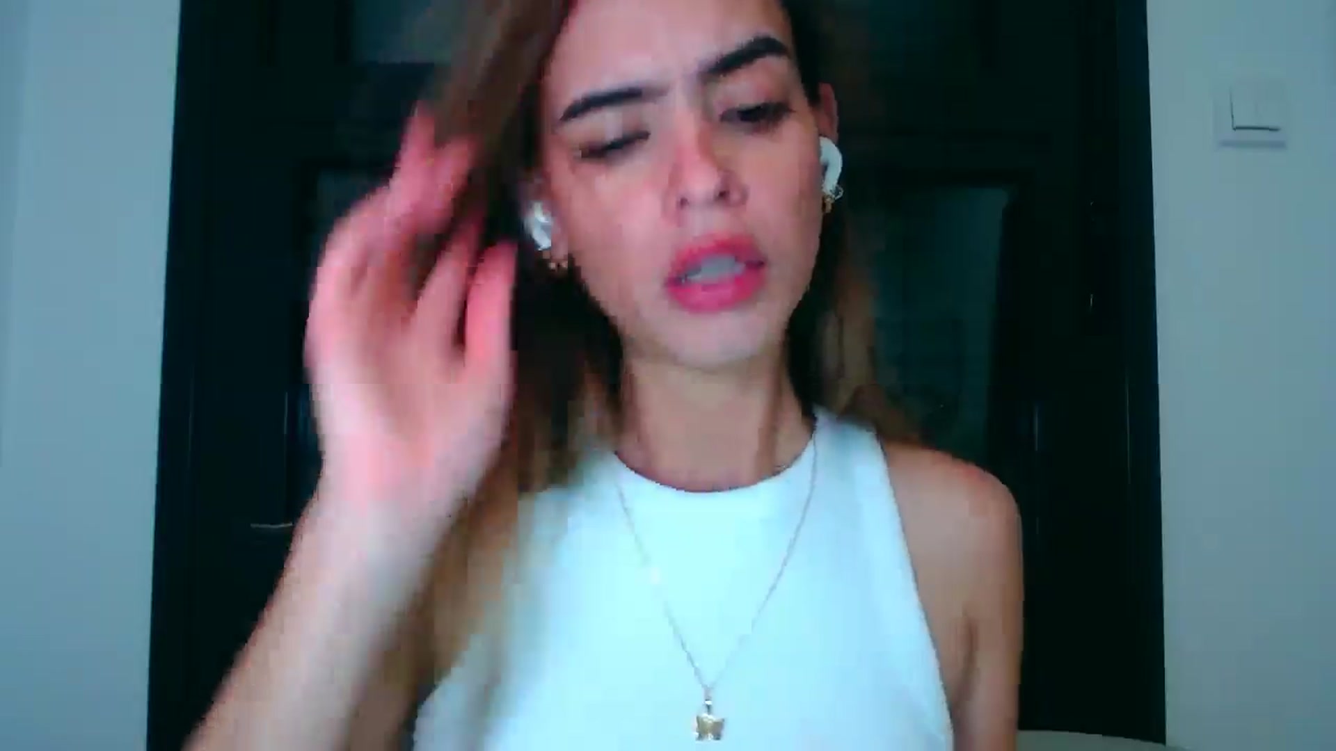 Gallery image thumbnail from fresagirl's myfreecams stream on, 08/05/2025, 22:51 image 13 of 20