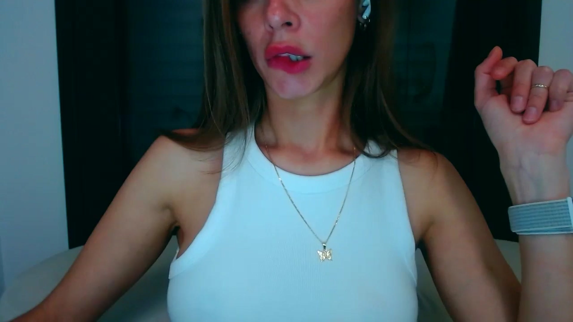 Gallery image thumbnail from fresagirl's myfreecams stream on, 08/05/2025, 22:51 image 18 of 20