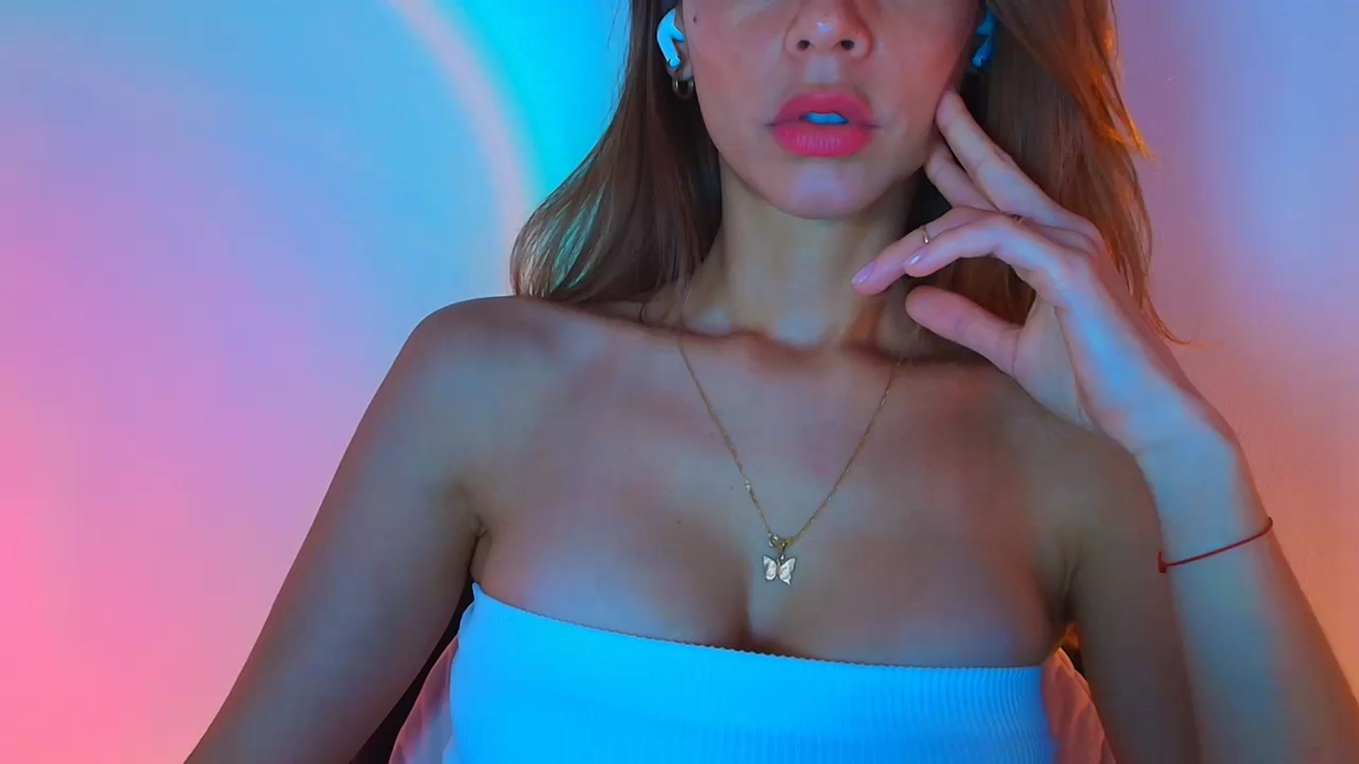 Gallery image thumbnail from fresagirl's myfreecams stream on, 09/03/2025, 21:28 image 9 of 20