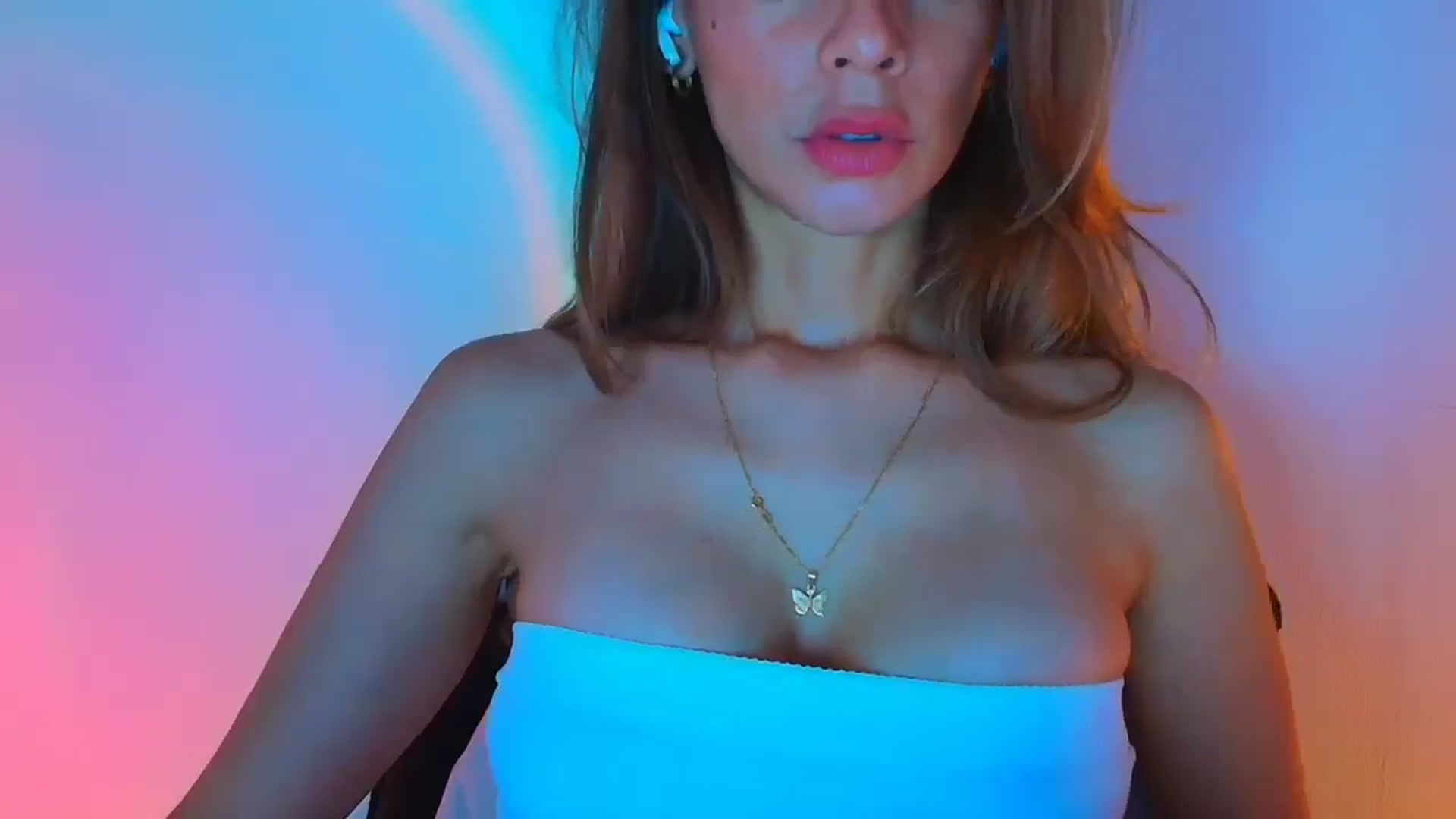 Gallery image thumbnail from fresagirl's myfreecams stream on, 09/03/2025, 21:28 image 14 of 20