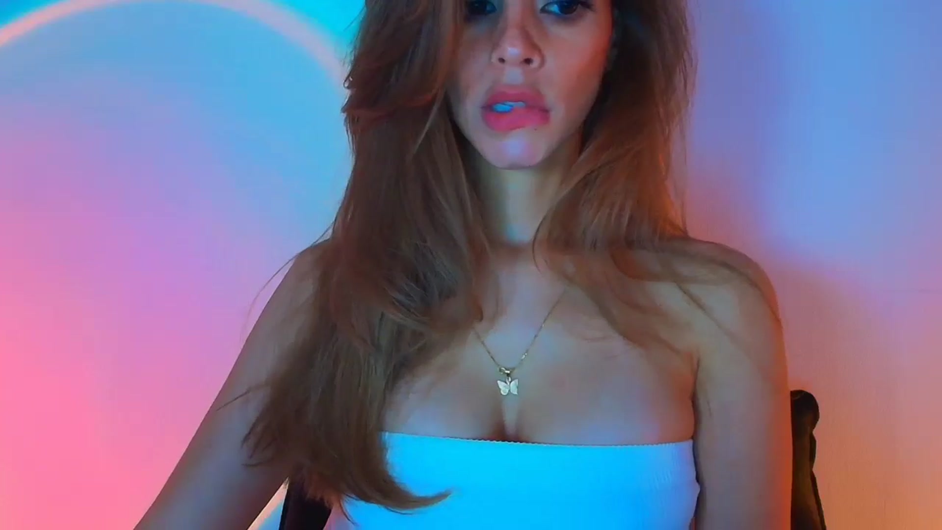 Gallery image thumbnail from fresagirl's myfreecams stream on, 09/03/2025, 21:28 image 7 of 20