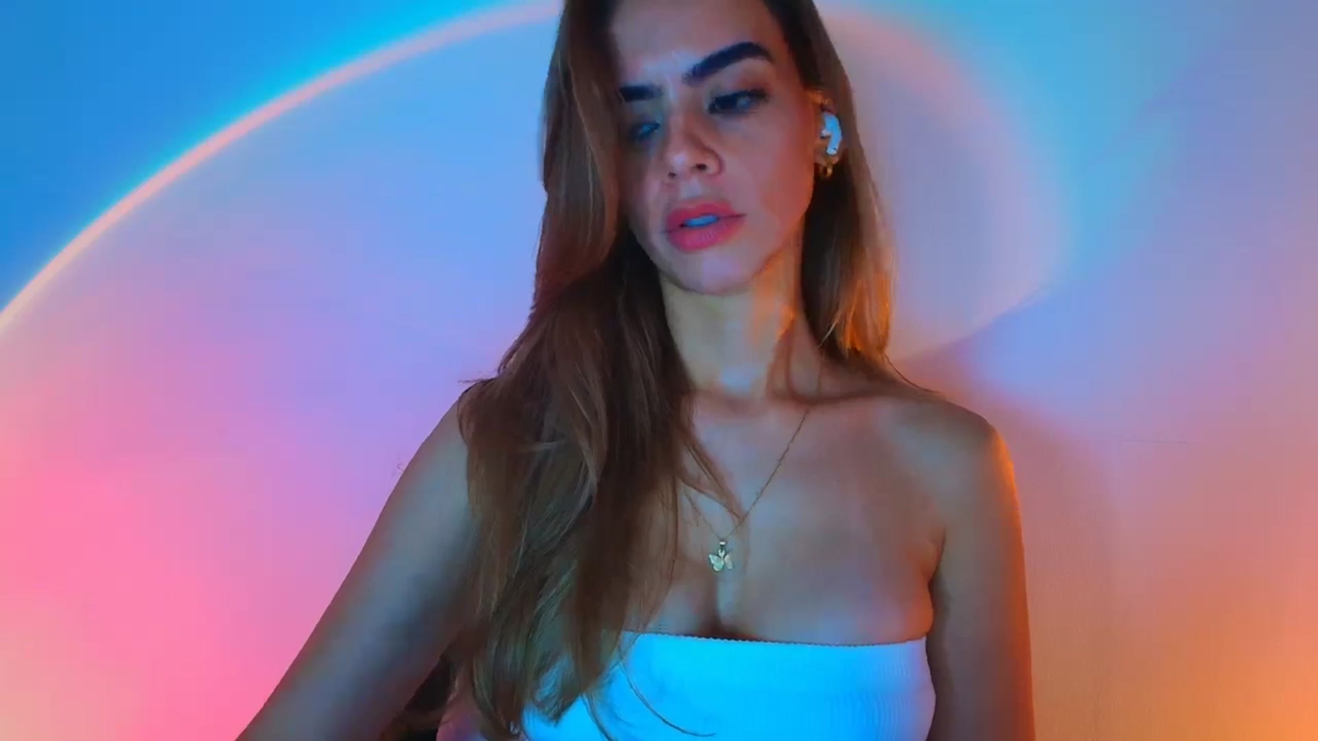 Gallery image thumbnail from fresagirl's myfreecams stream on, 09/04/2025, 24:28 image 6 of 20