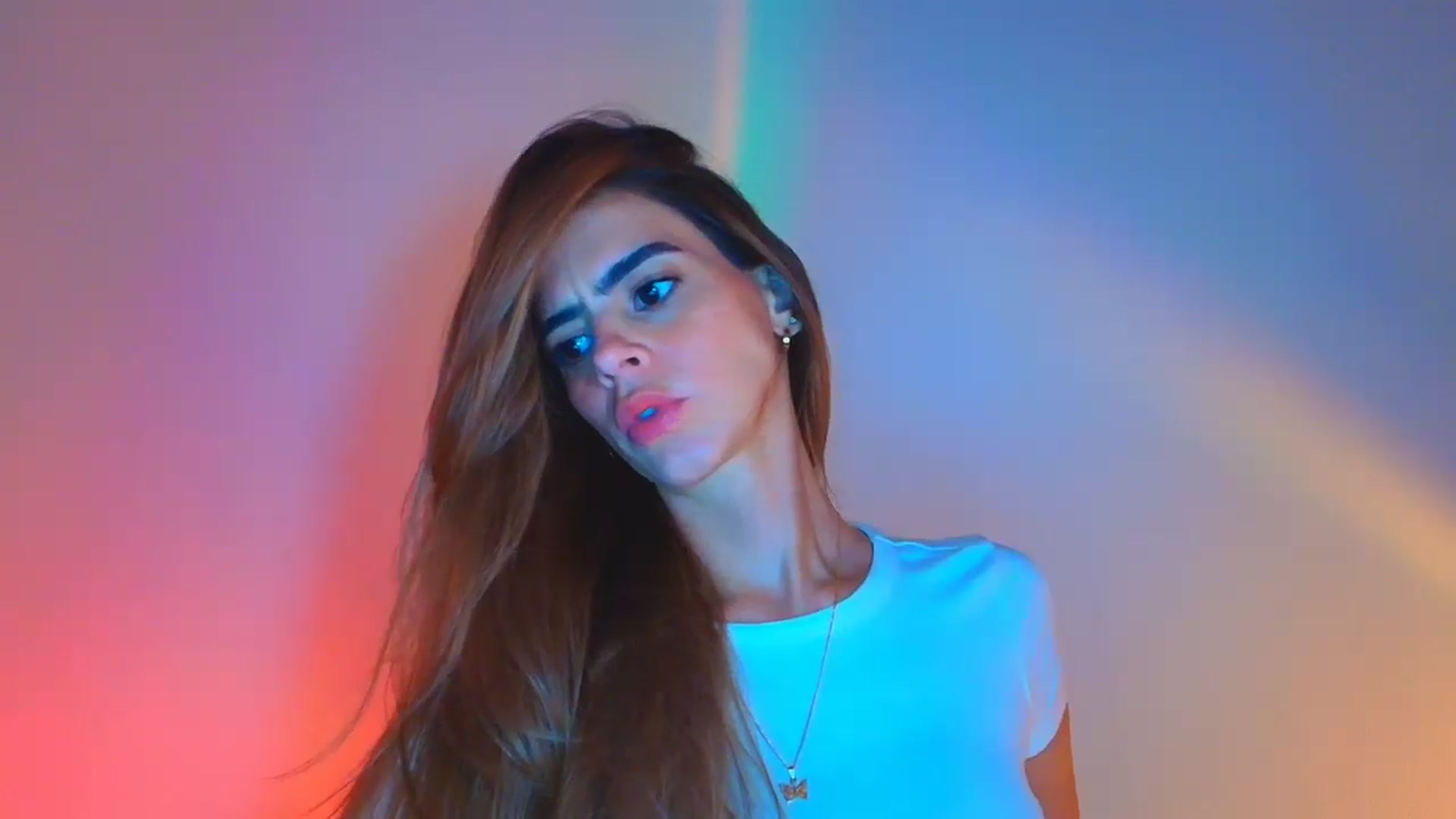 Gallery image thumbnail from fresagirl's myfreecams stream on, 09/18/2025, 20:21 image 17 of 20