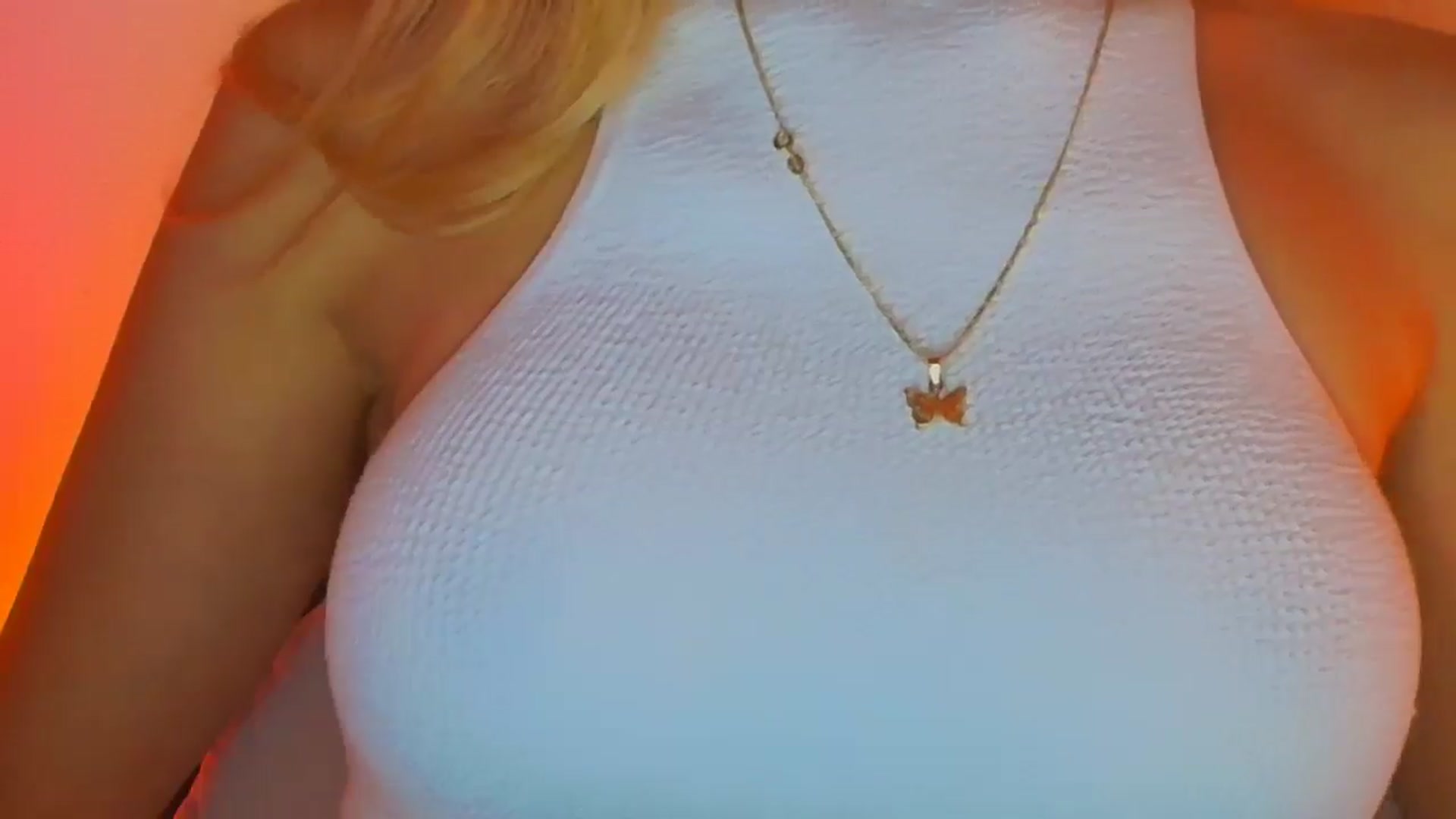 Gallery image thumbnail from fresagirl's myfreecams stream on, 10/15/2025, 21:43 image 11 of 20