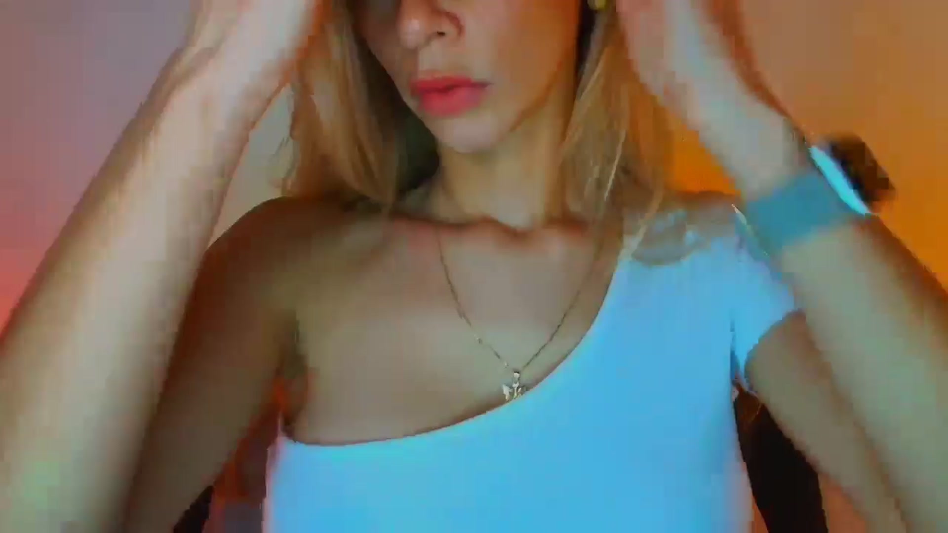 Gallery image thumbnail from fresagirl's myfreecams stream on, 10/16/2025, 23:48 image 19 of 20