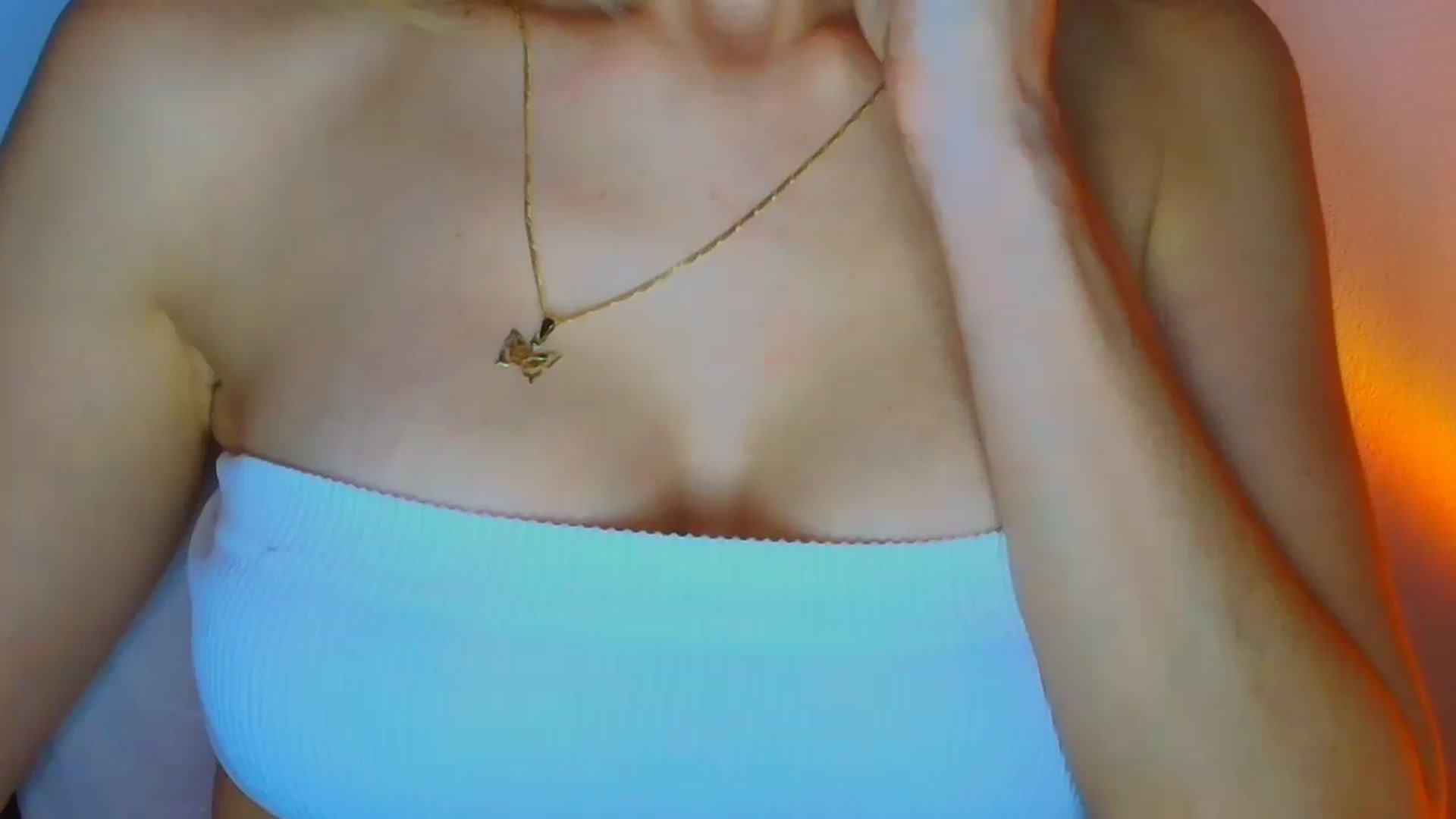 Gallery image thumbnail from fresagirl's myfreecams stream on, 11/11/2025, 02:04 image 5 of 20