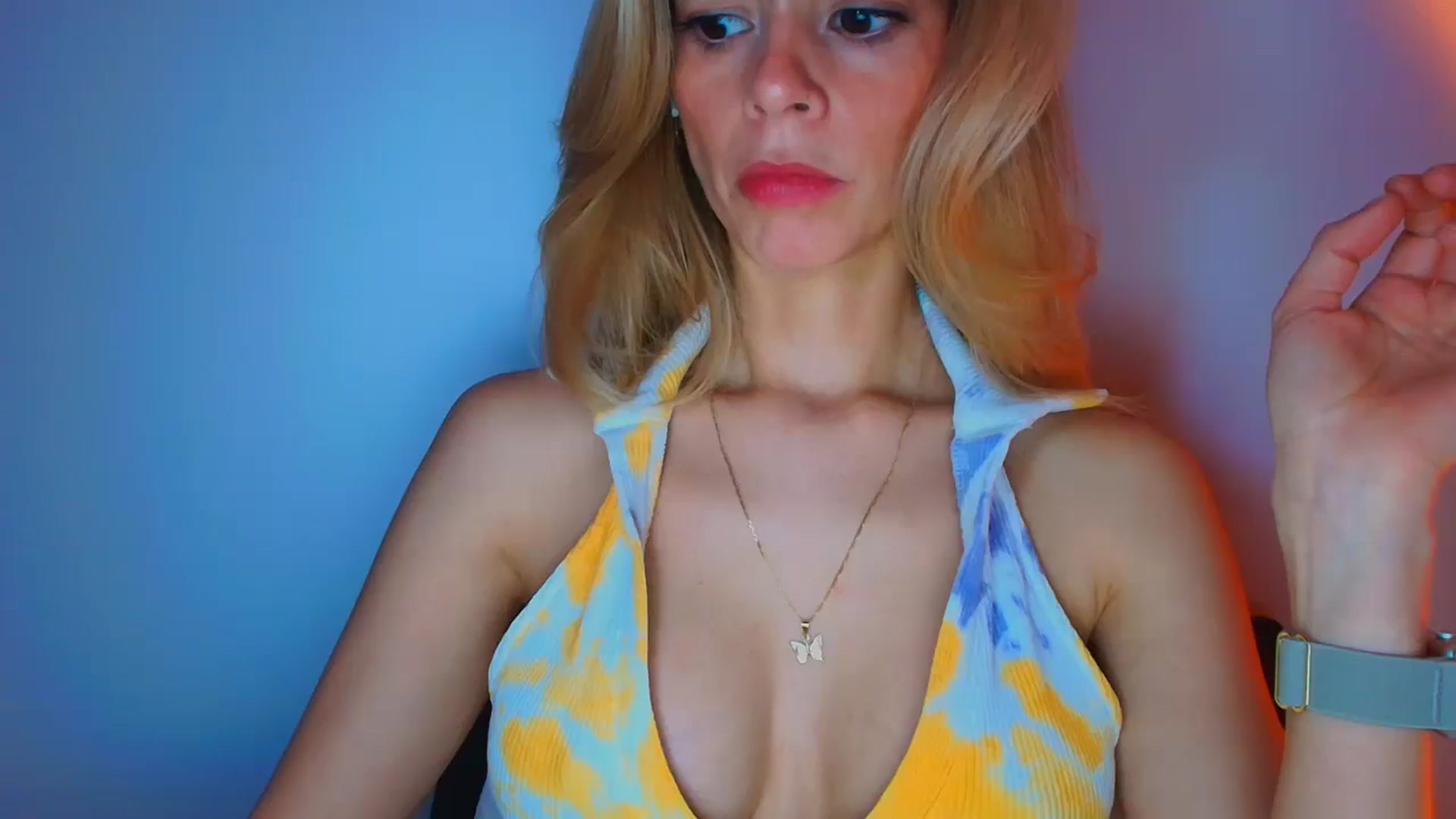Gallery image thumbnail from fresagirl's myfreecams stream on, 11/11/2025, 21:27 image 10 of 20
