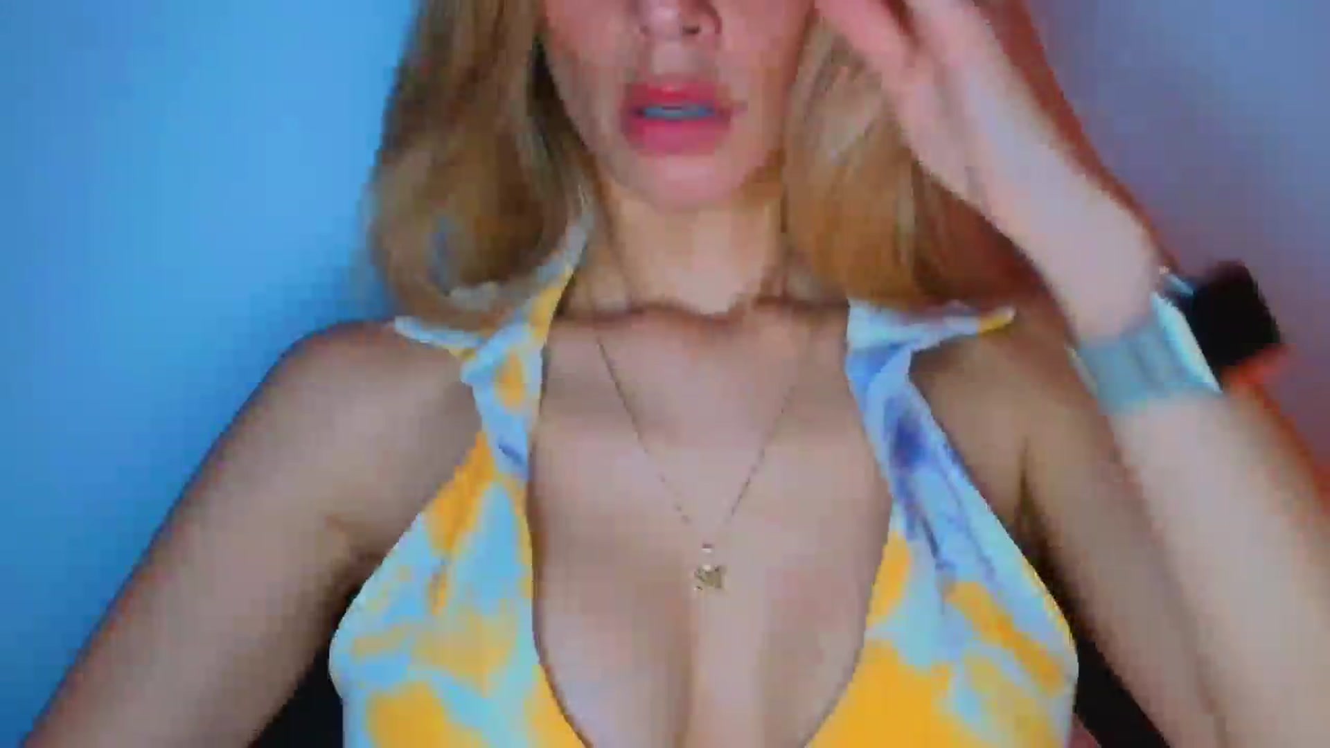 Gallery image thumbnail from fresagirl's myfreecams stream on, 11/11/2025, 22:53 image 17 of 20