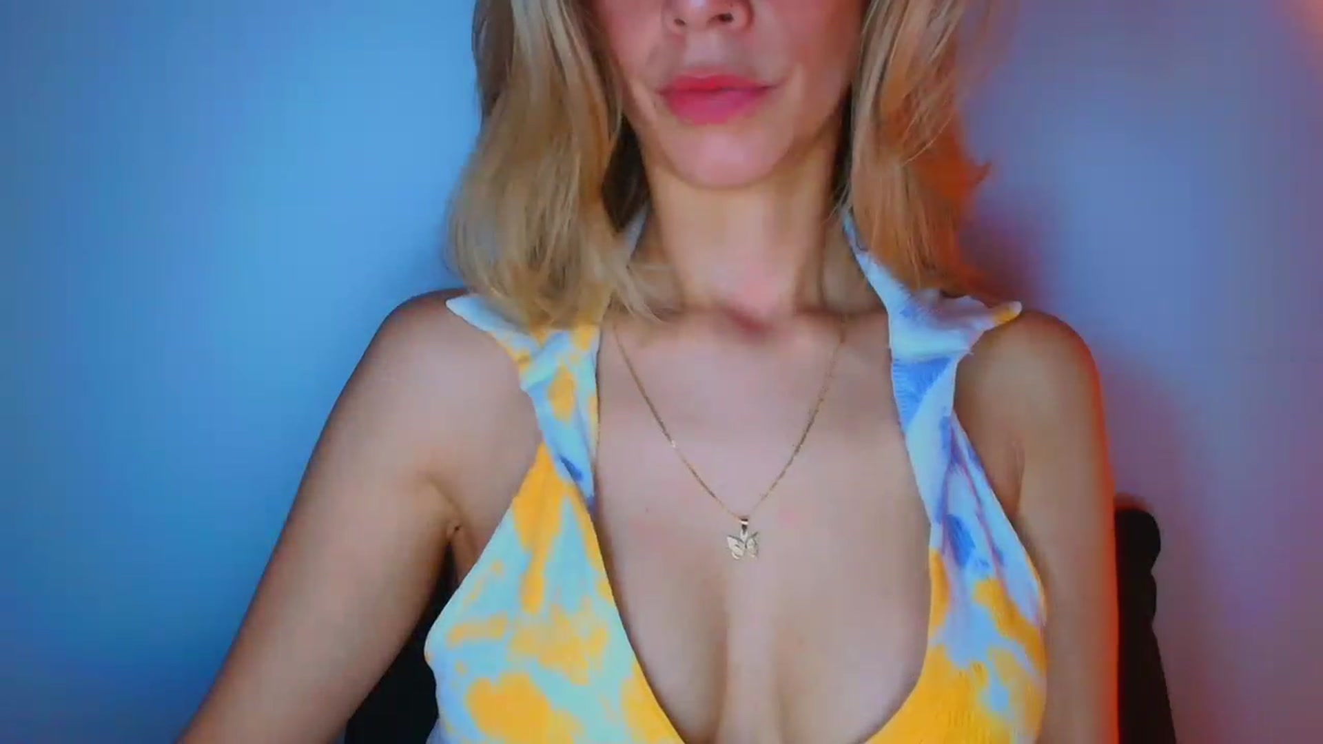 Gallery image thumbnail from fresagirl's myfreecams stream on, 11/11/2025, 22:53 image 6 of 20