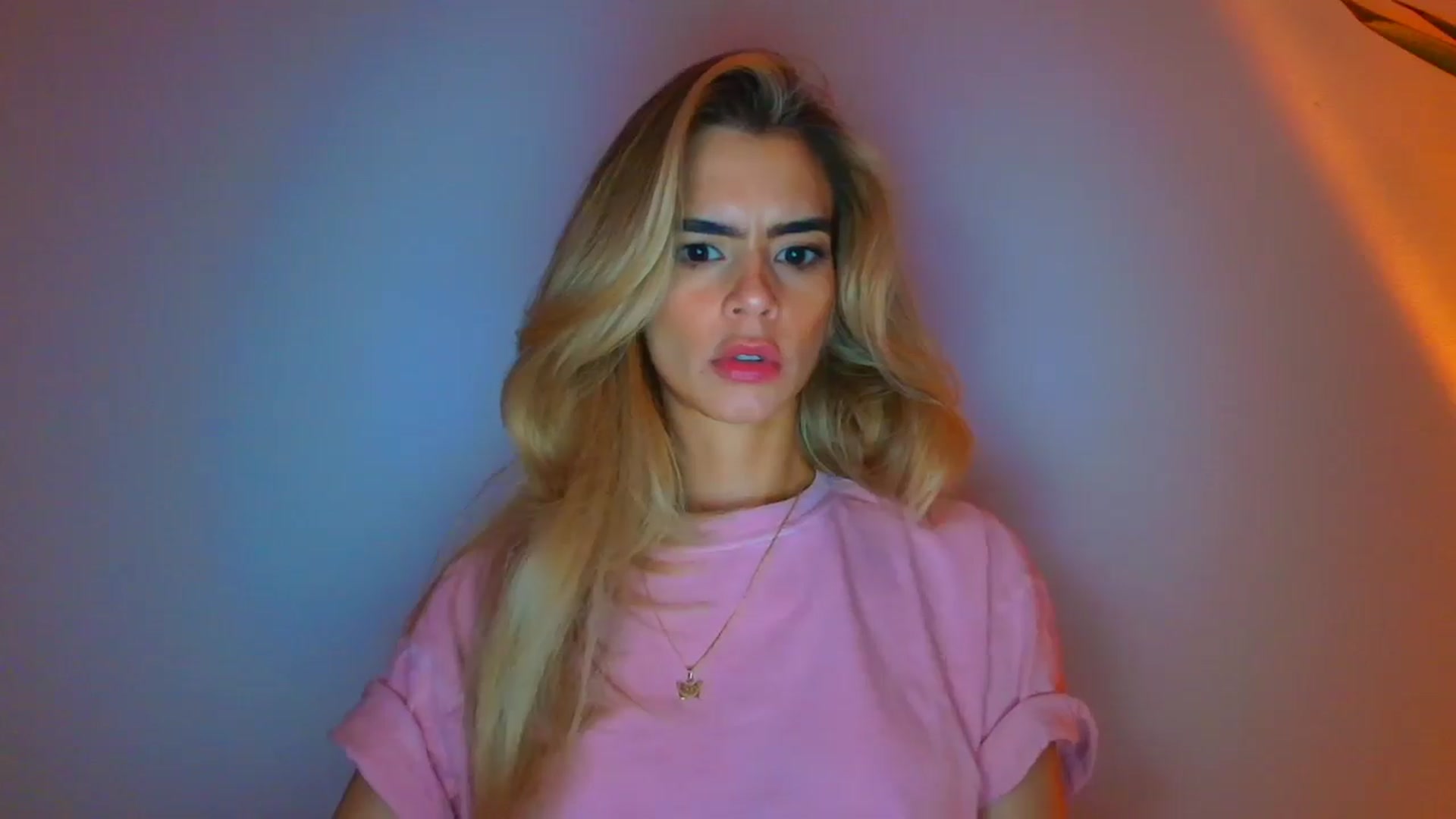 Gallery image thumbnail from fresagirl's myfreecams stream on, 11/13/2025, 21:39 image 7 of 20