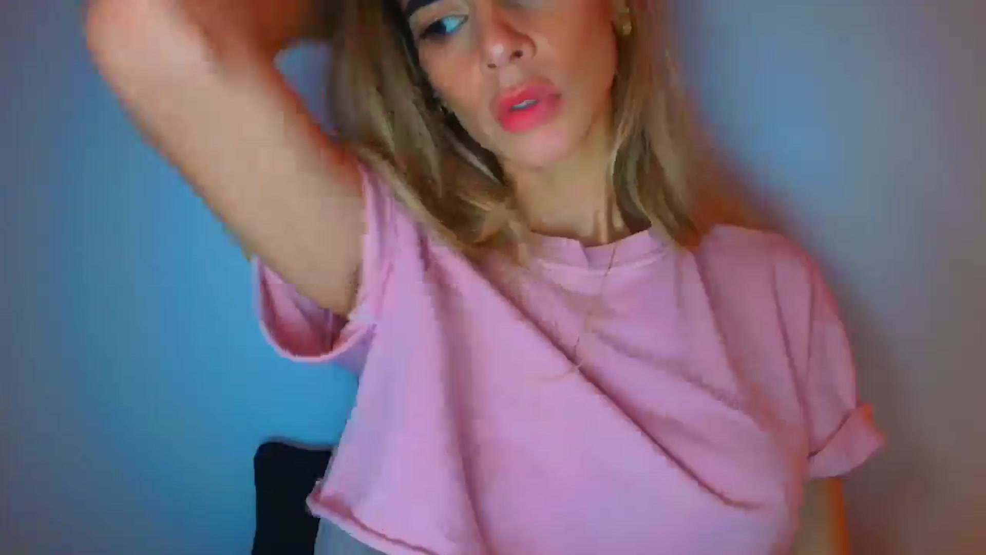 Gallery image thumbnail from fresagirl's myfreecams stream on, 11/13/2025, 22:20 image 14 of 20