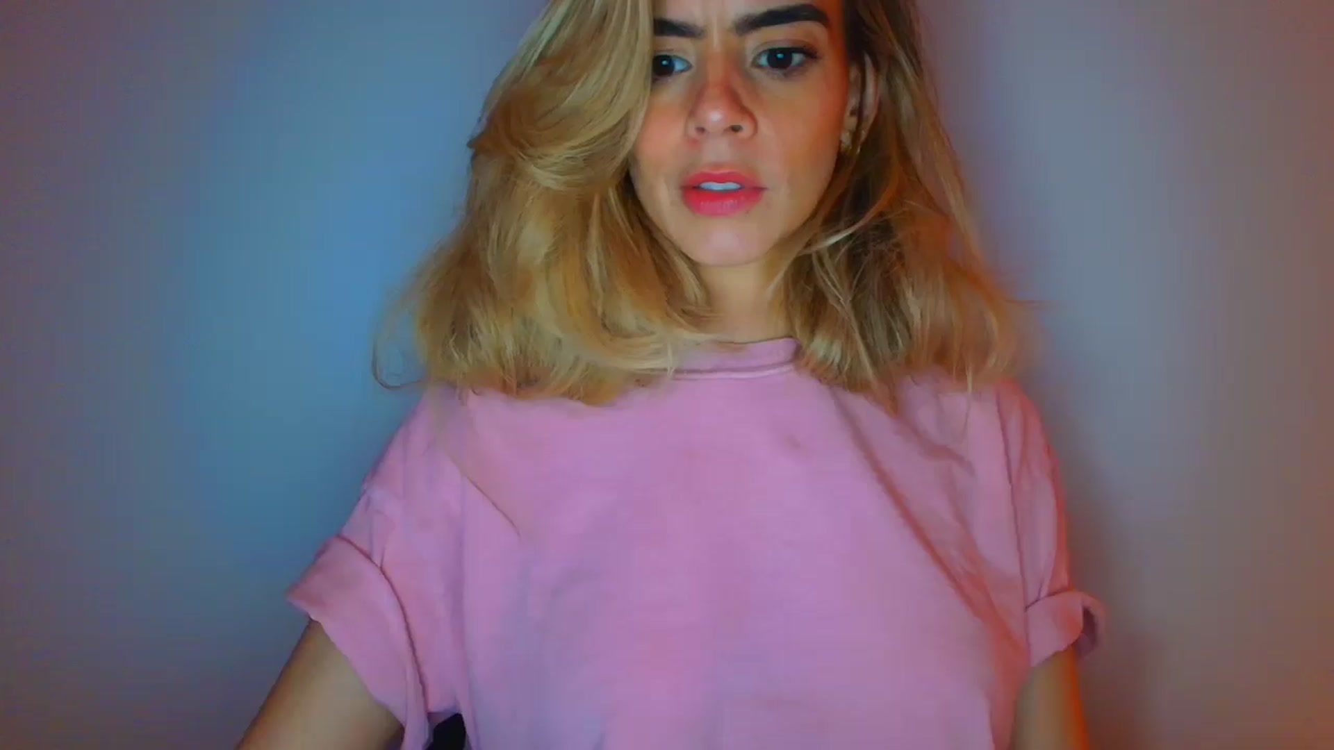 Gallery image thumbnail from fresagirl's myfreecams stream on, 11/13/2025, 22:20 image 10 of 20
