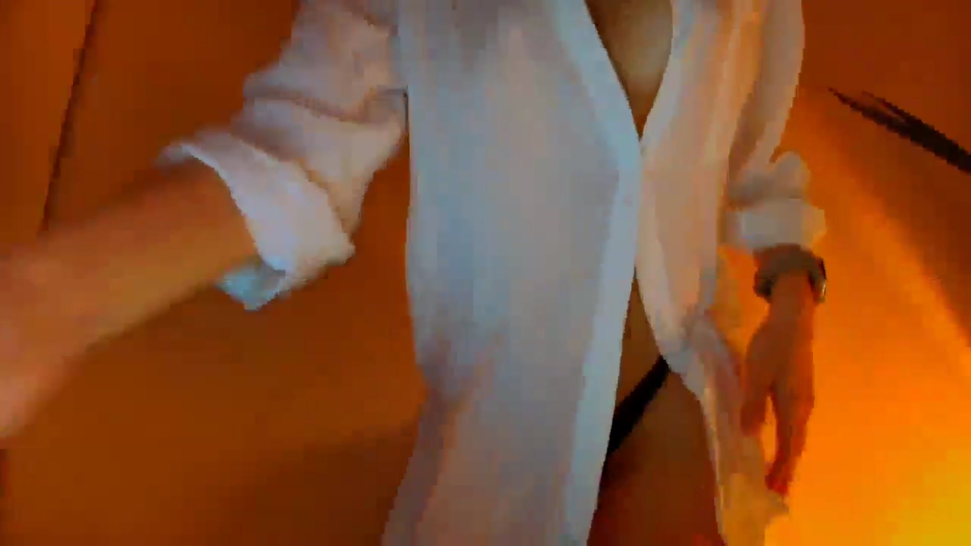 Gallery image thumbnail from fresagirl's myfreecams stream on, 11/18/2025, 24:02 image 19 of 20