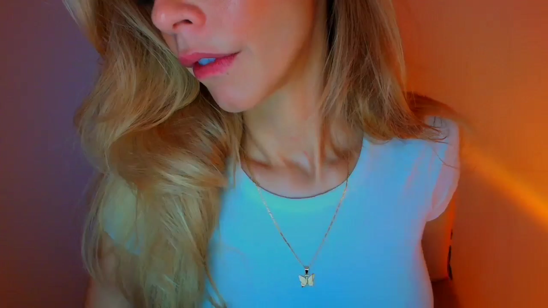 Gallery image thumbnail from fresagirl's myfreecams stream on, 11/18/2025, 21:51 image 12 of 20