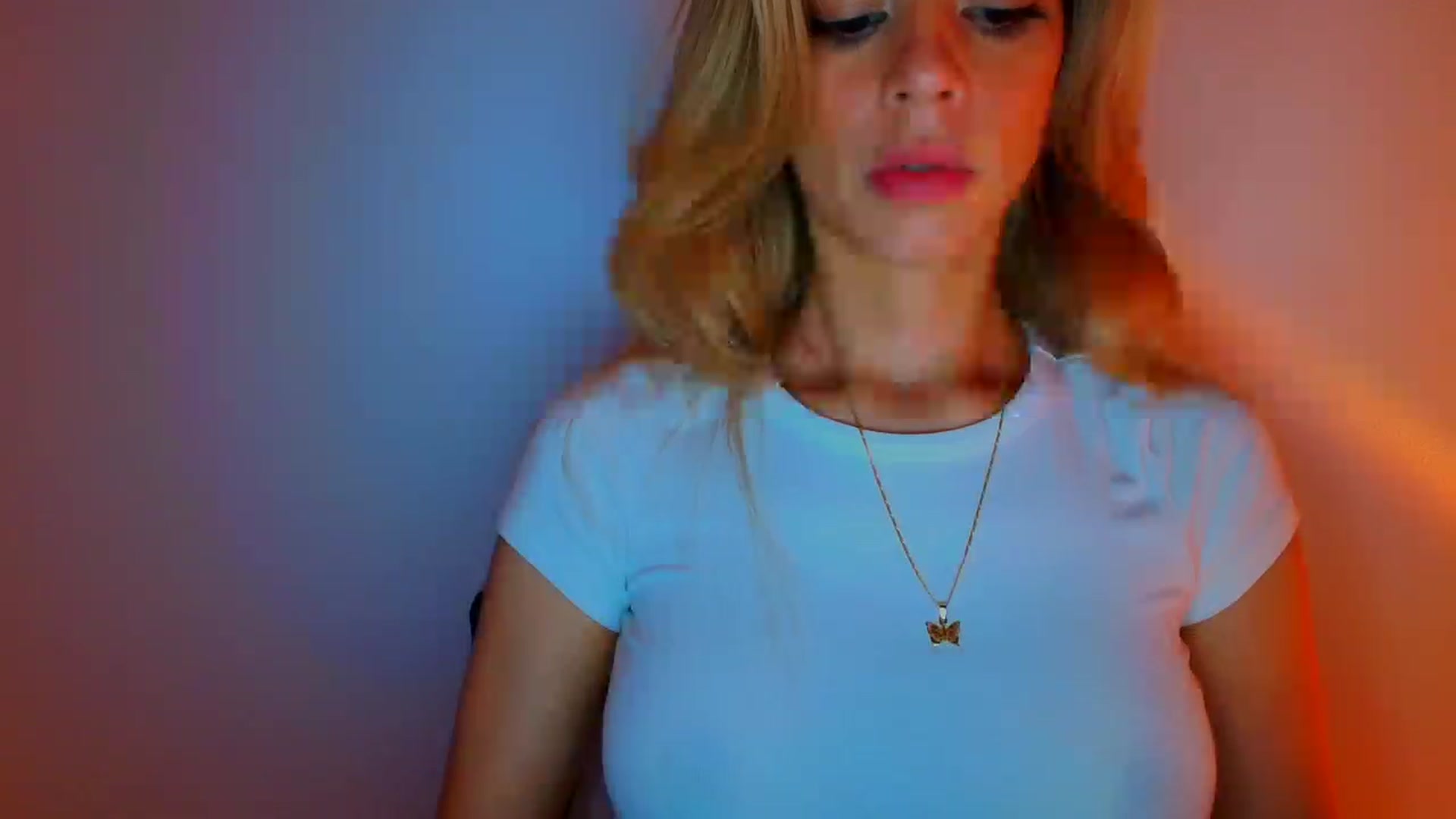 Gallery image thumbnail from fresagirl's myfreecams stream on, 11/18/2025, 21:51 image 20 of 20