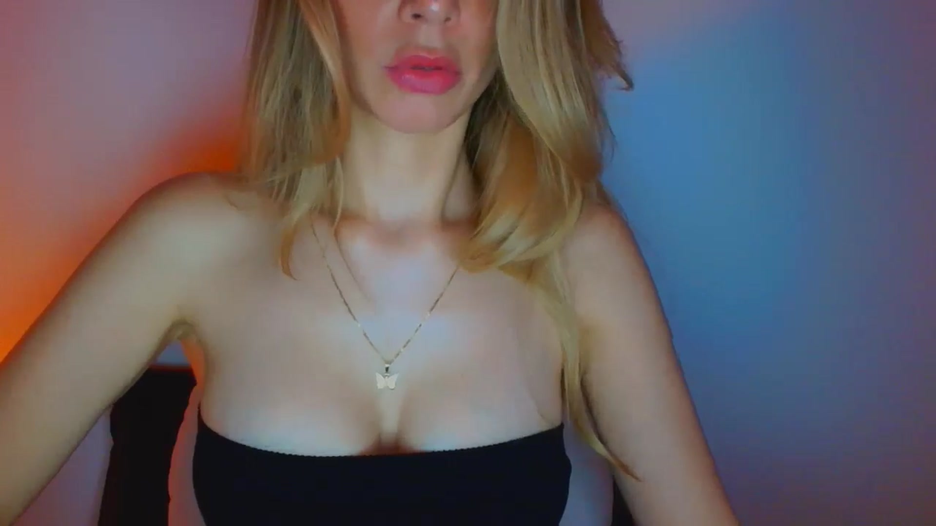 Gallery image thumbnail from fresagirl's myfreecams stream on, 01/26/2026, 22:14 image 18 of 20