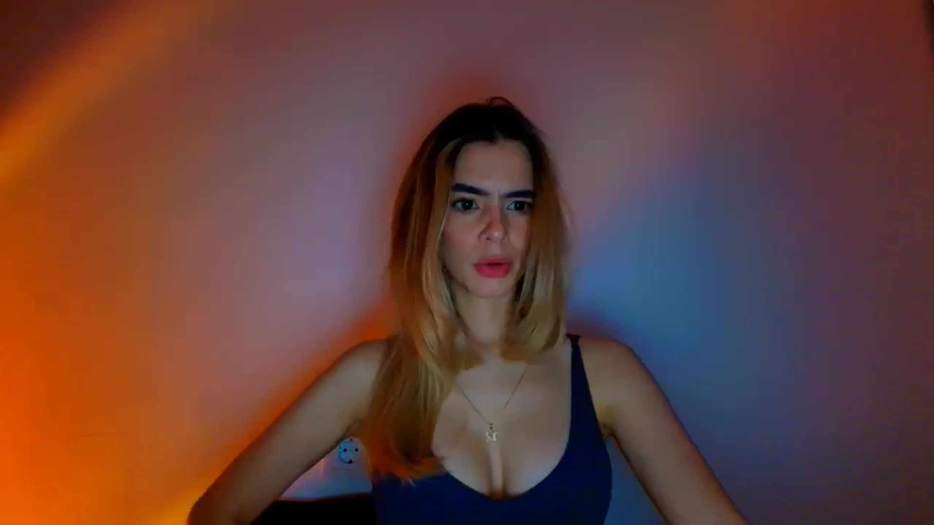 Gallery image thumbnail from fresagirl's myfreecams stream on, 01/27/2026, 23:34 image 3 of 20