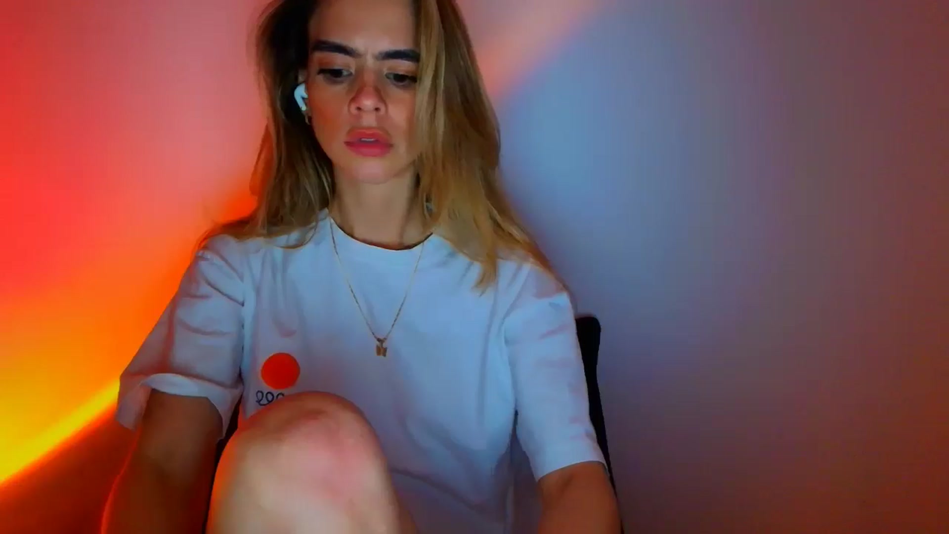 Gallery image thumbnail from fresagirl's myfreecams stream on, 02/27/2026, 24:49 image 18 of 20