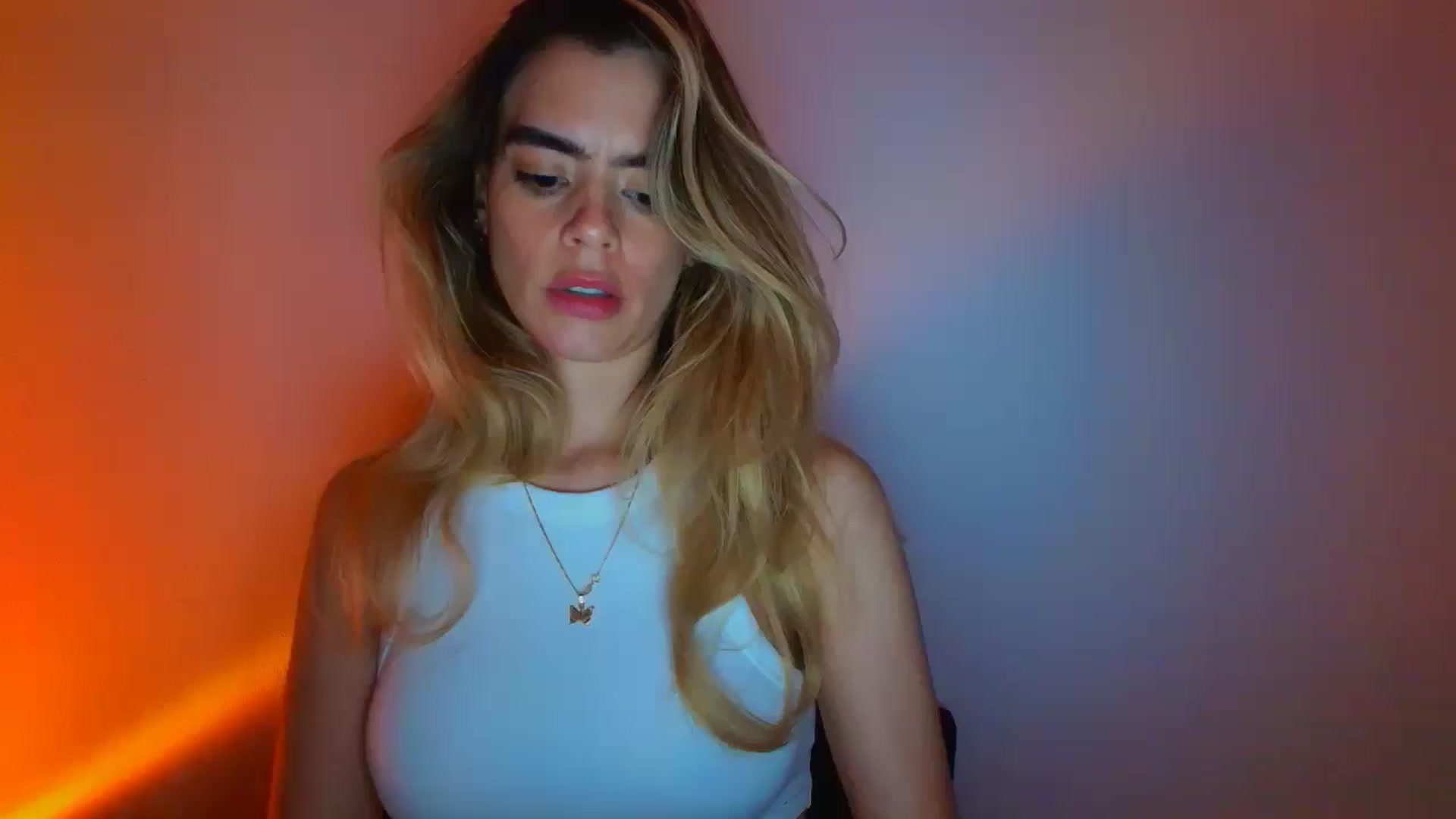 Gallery image thumbnail from fresagirl's myfreecams stream on, 03/18/2026, 19:03 image 20 of 20