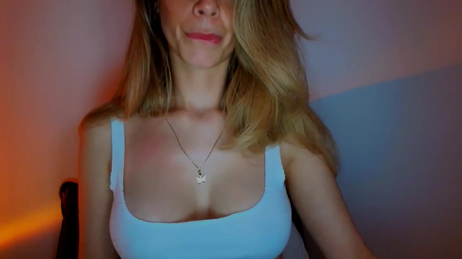 Gallery image thumbnail from fresagirl's myfreecams stream on, 03/23/2026, 22:07 image 3 of 20