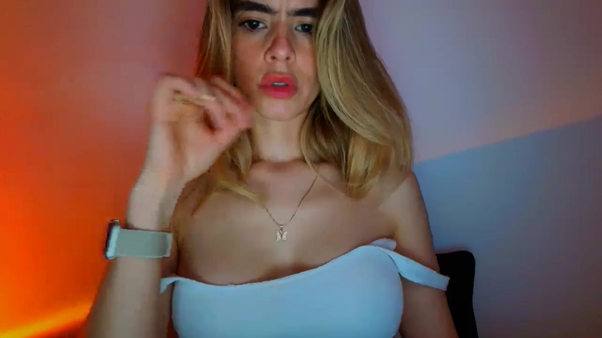 Gallery image thumbnail from fresagirl's myfreecams stream on, 03/24/2026, 01:21 image 5 of 20