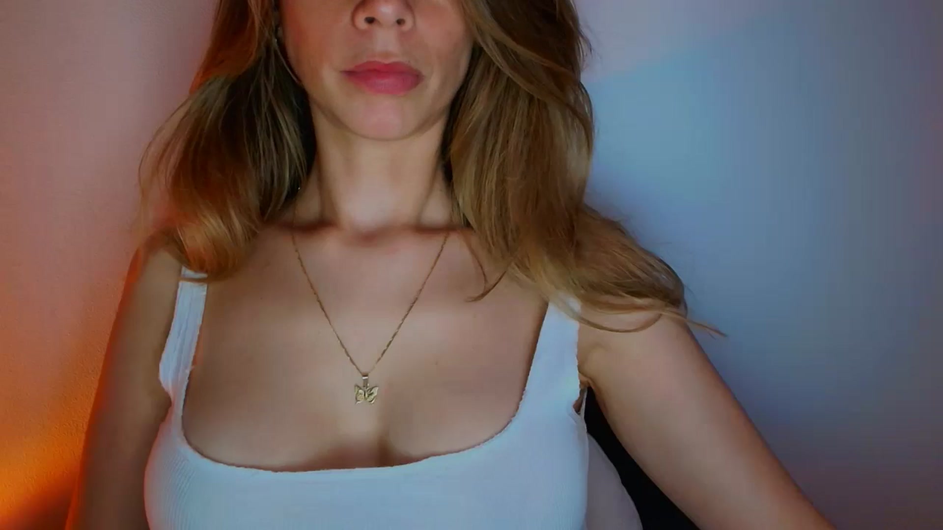 Gallery image thumbnail from fresagirl's myfreecams stream on, 04/20/2026, 23:14 image 20 of 20