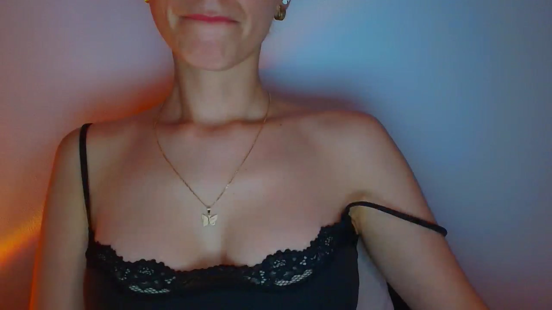 Gallery image thumbnail from fresagirl's myfreecams stream on, 04/28/2026, 24:38 image 20 of 20