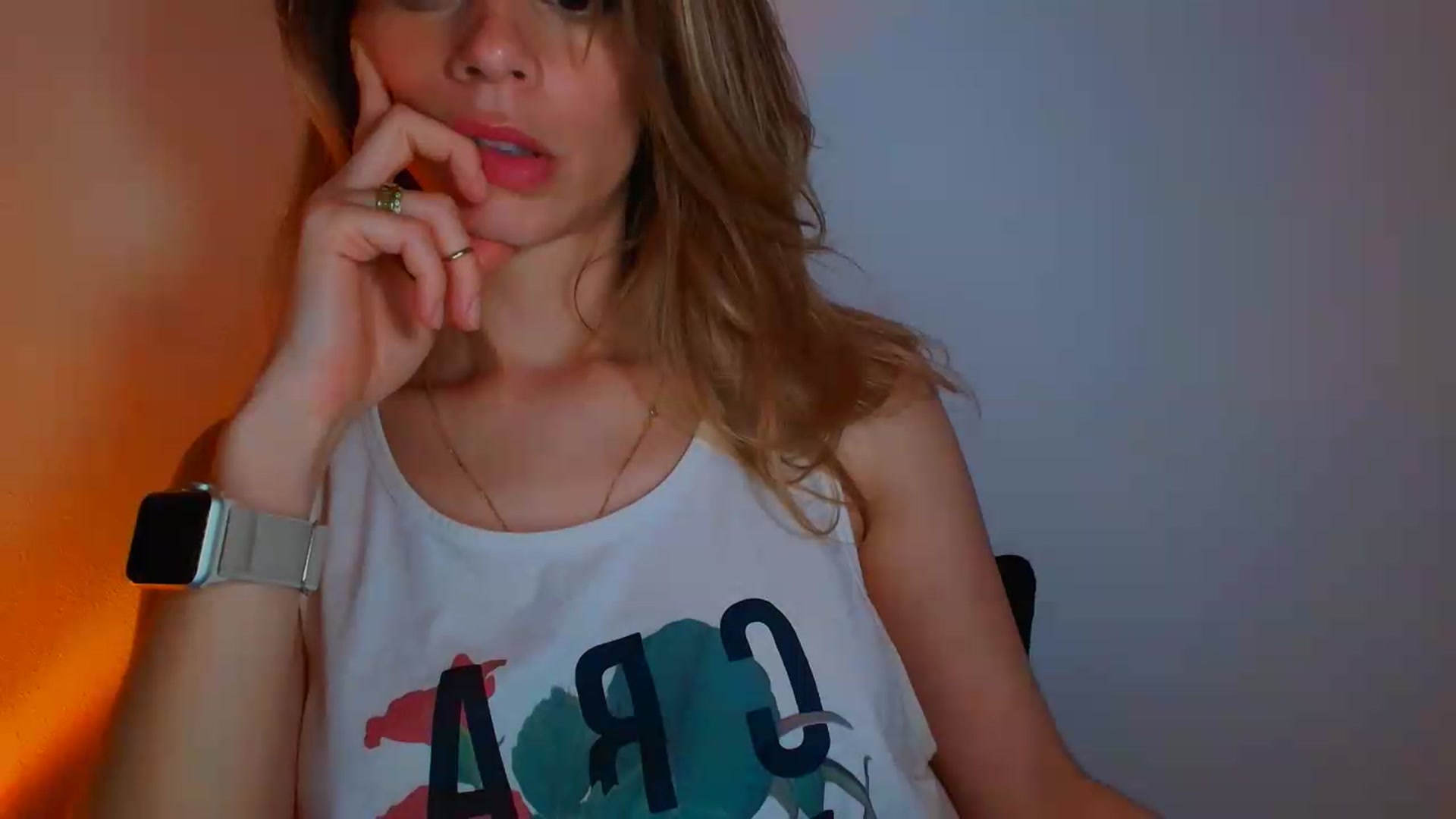 Gallery image thumbnail from fresagirl's myfreecams stream on, 05/14/2026, 24:13 image 19 of 20