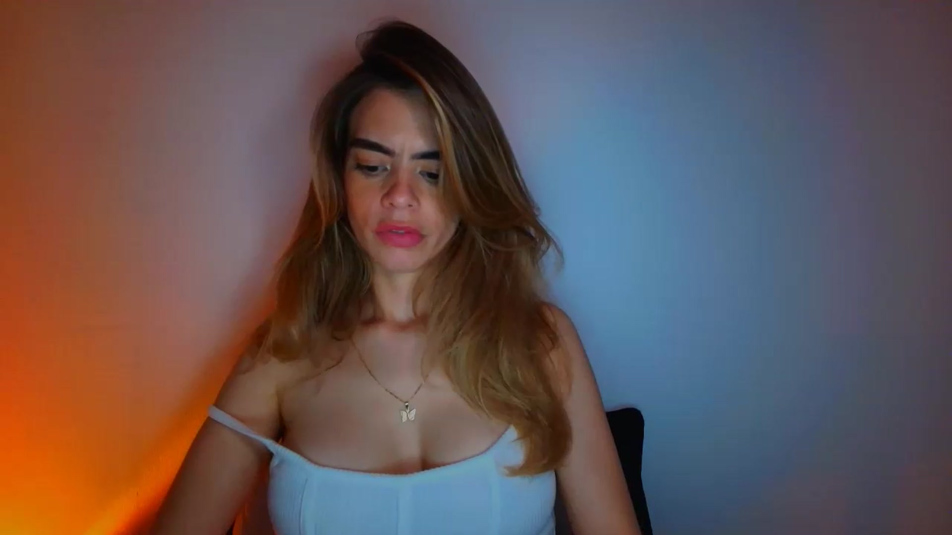 Gallery image thumbnail from fresagirl's myfreecams stream on, 05/14/2026, 24:13 image 10 of 20