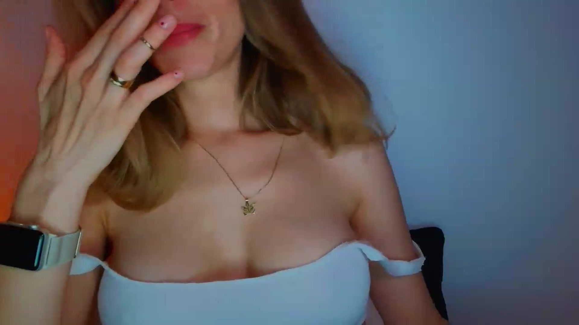 Gallery image thumbnail from fresagirl's myfreecams stream on, 05/20/2026, 23:56 image 15 of 20