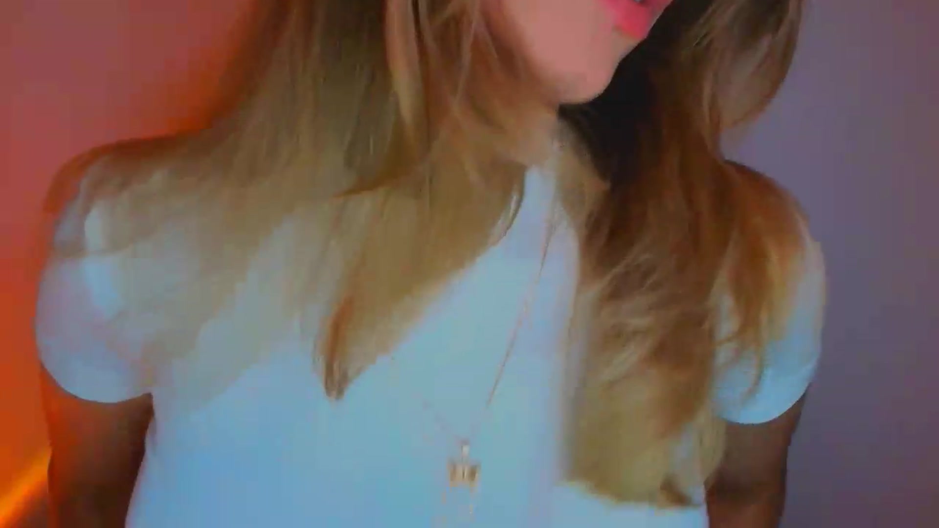 Gallery image thumbnail from fresagirl's myfreecams stream on, 06/15/2026, 21:44 image 13 of 20