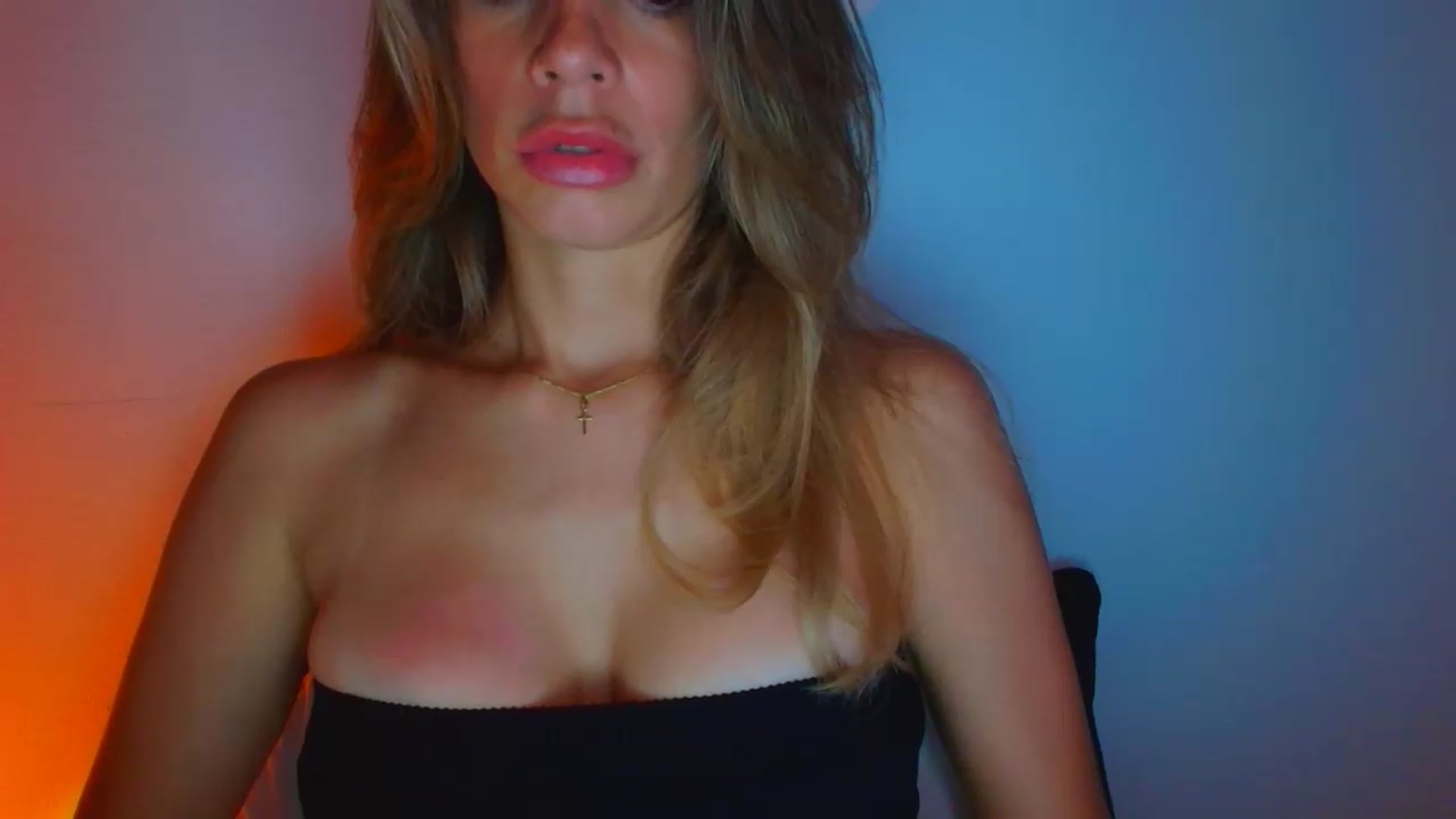 Gallery image thumbnail from fresagirl's myfreecams stream on, 07/28/2026, 22:03 image 8 of 20