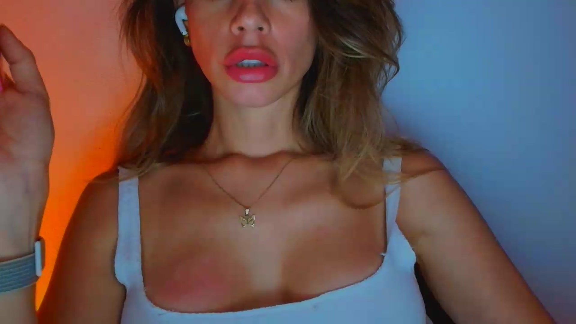 Gallery image thumbnail from fresagirl's myfreecams stream on, 07/29/2026, 22:51 image 6 of 20