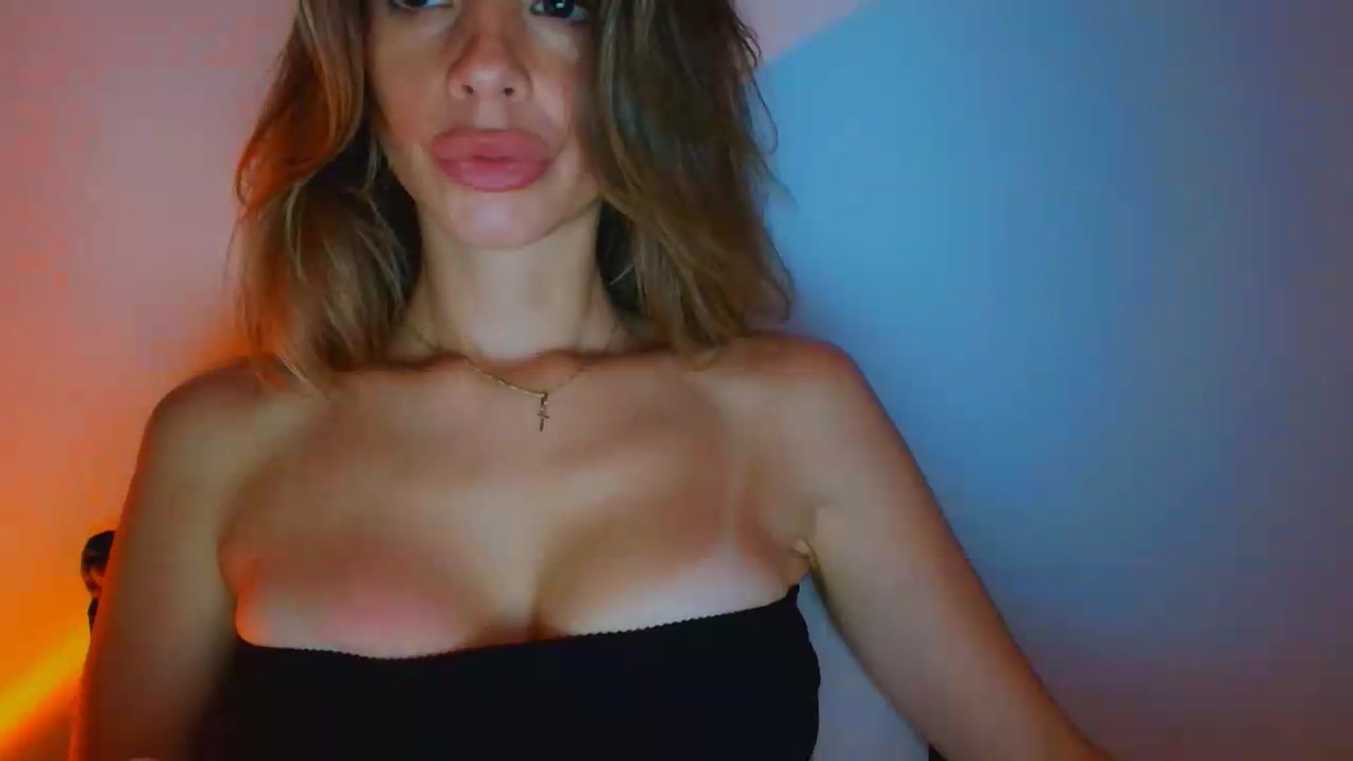 Gallery image thumbnail from fresagirl's myfreecams stream on, 07/30/2026, 23:33 image 11 of 20