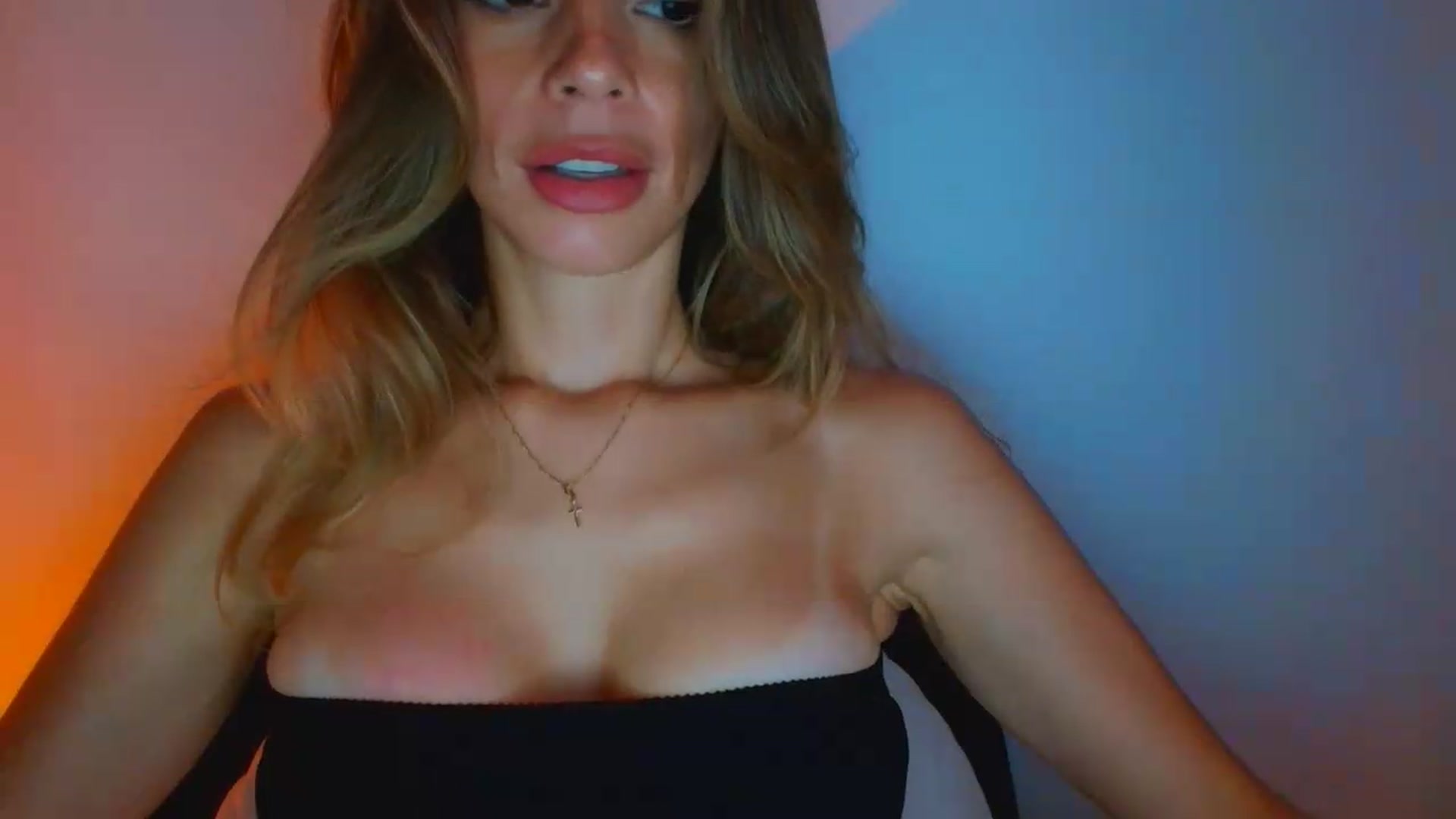 Gallery image thumbnail from fresagirl's myfreecams stream on, 07/30/2026, 23:33 image 4 of 20