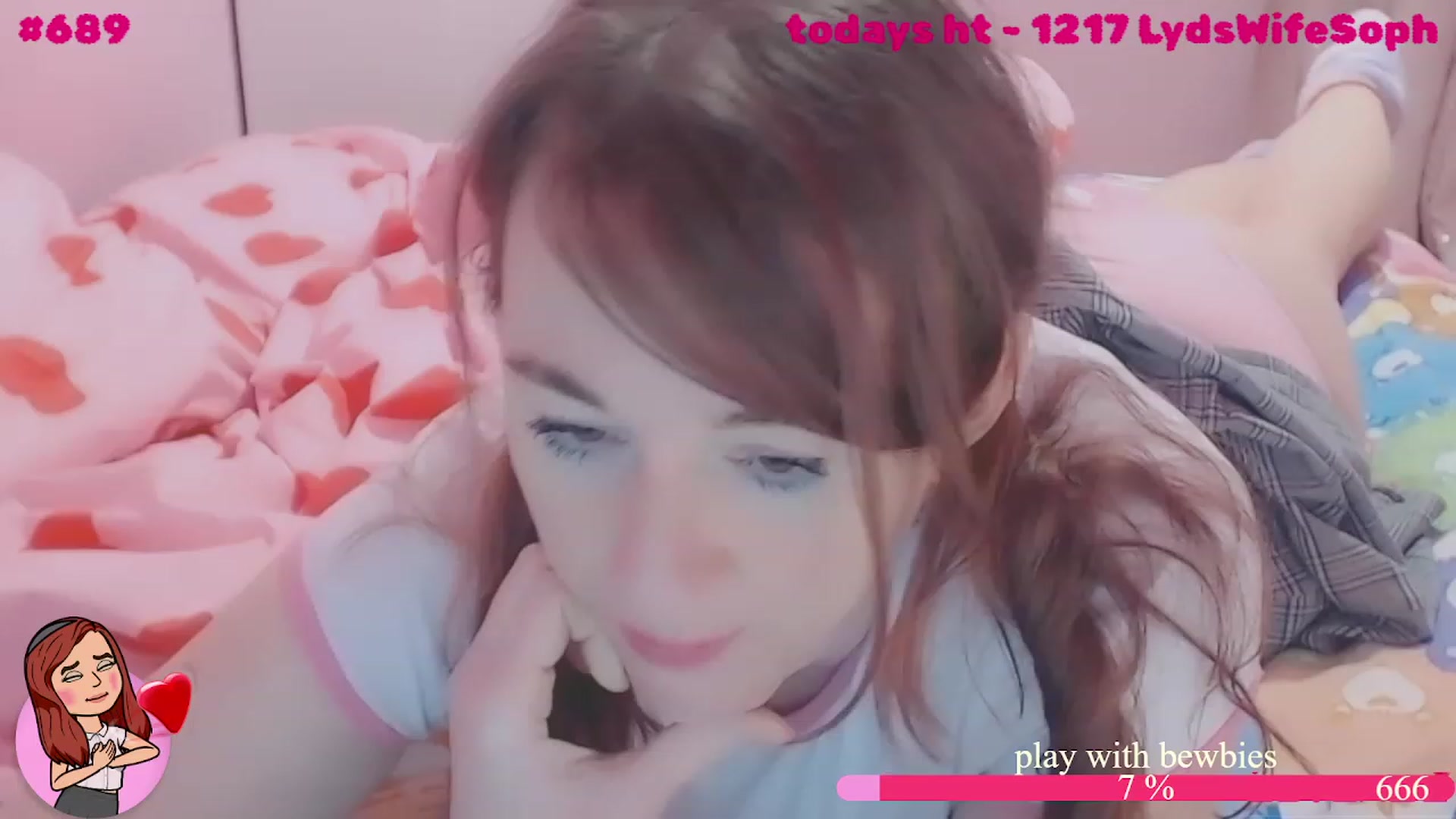 Gallery image thumbnail from freshpeachies's myfreecams stream on, 12/02/2022, 23:45 image 10 of 20