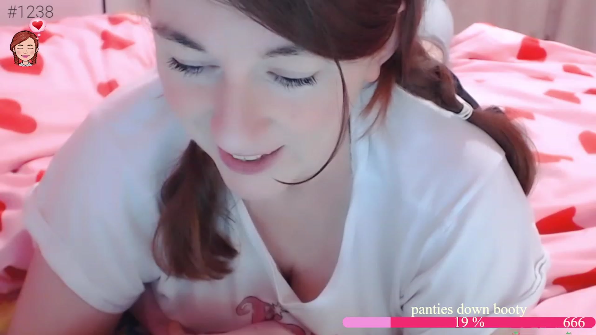 Gallery image thumbnail from freshpeachies's myfreecams stream on, 12/05/2022, 22:53 image 16 of 20