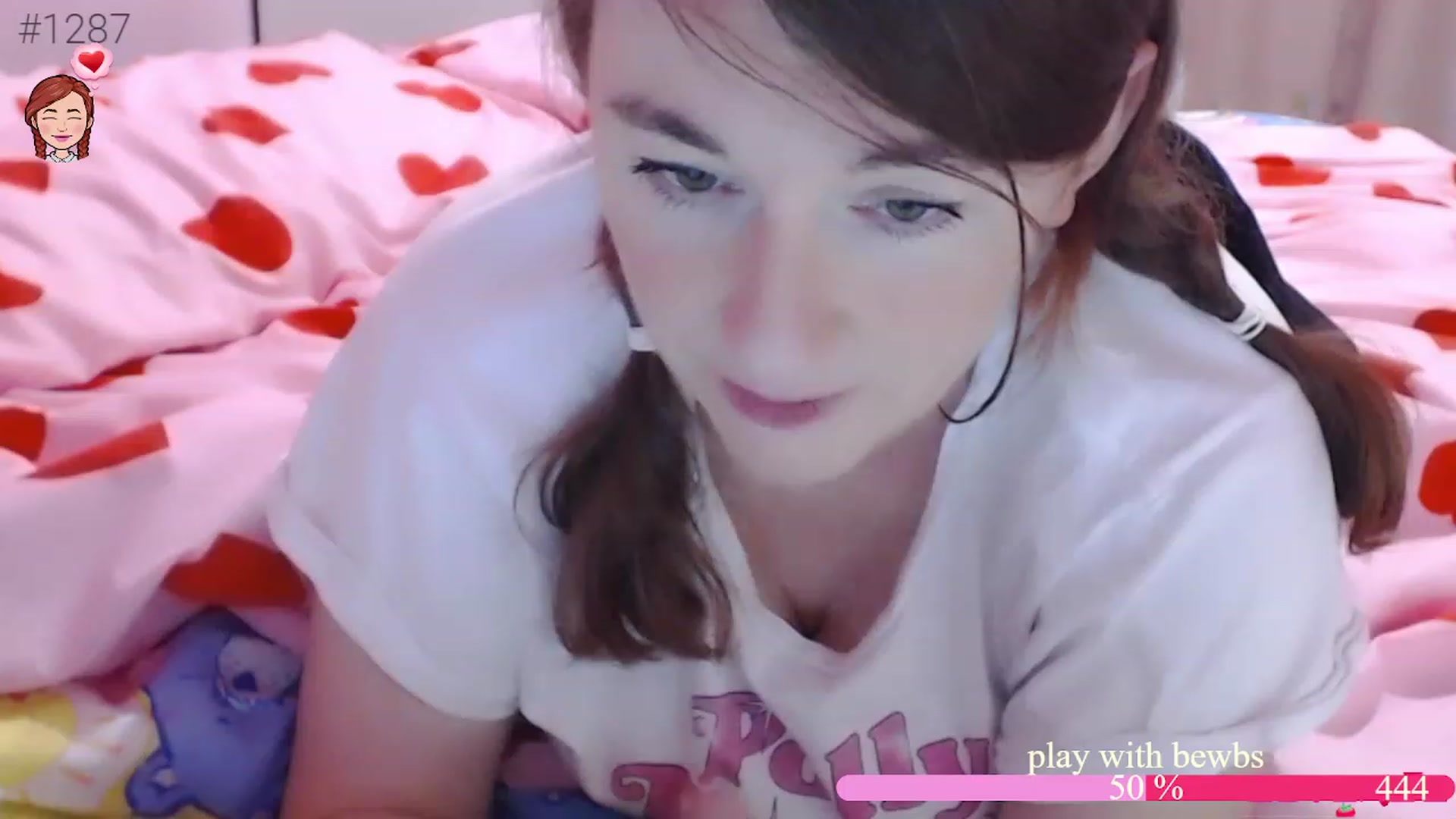 Gallery image thumbnail from freshpeachies's myfreecams stream on, 12/05/2022, 22:53 image 10 of 20